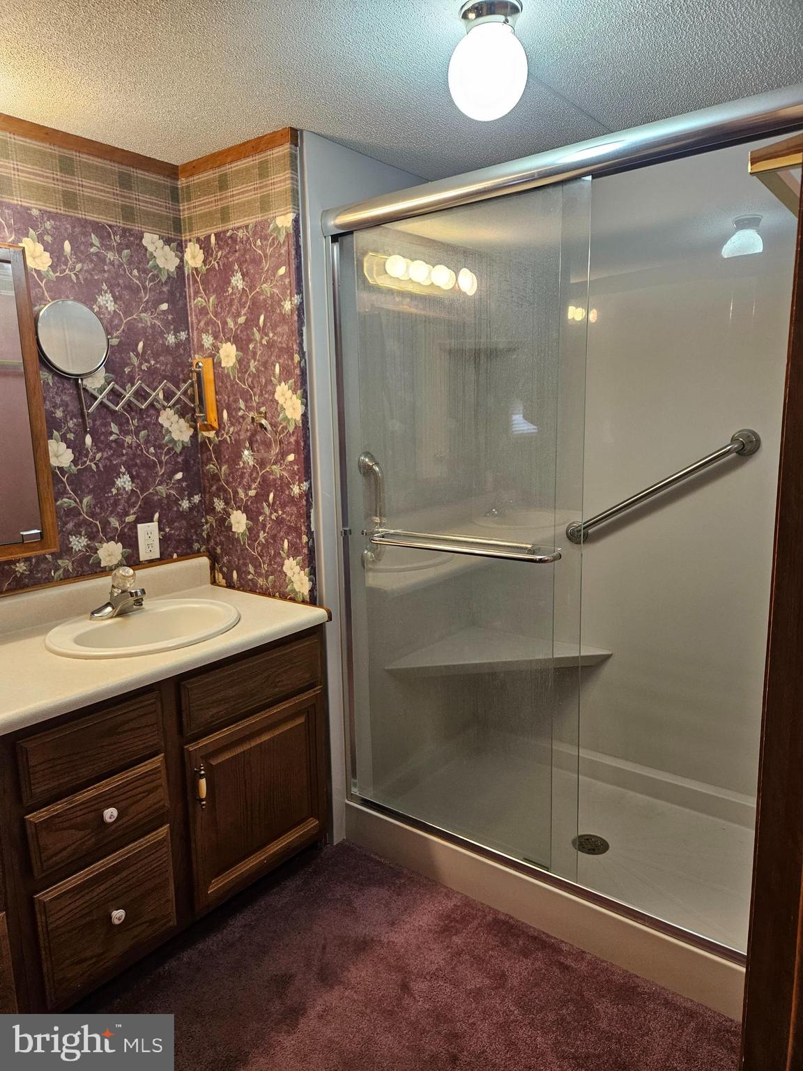 LAKEVIEW COUNTRY ESTATES - Residential