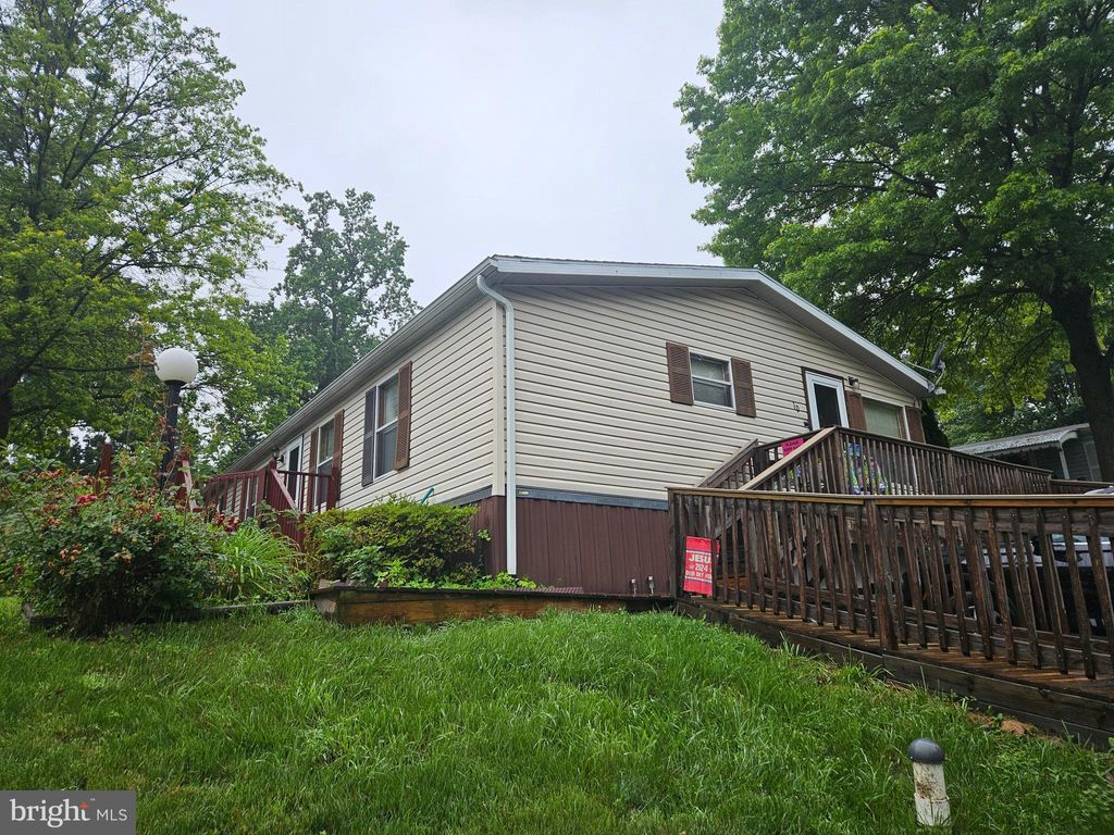 Photo of 10 Summer Drive, ELIZABETHTOWN, PA 17022 (MLS # PALA2071548)