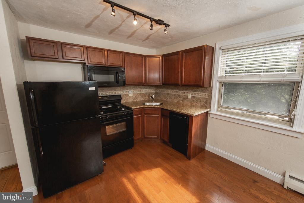 231 SHARPLESS STREET 2F