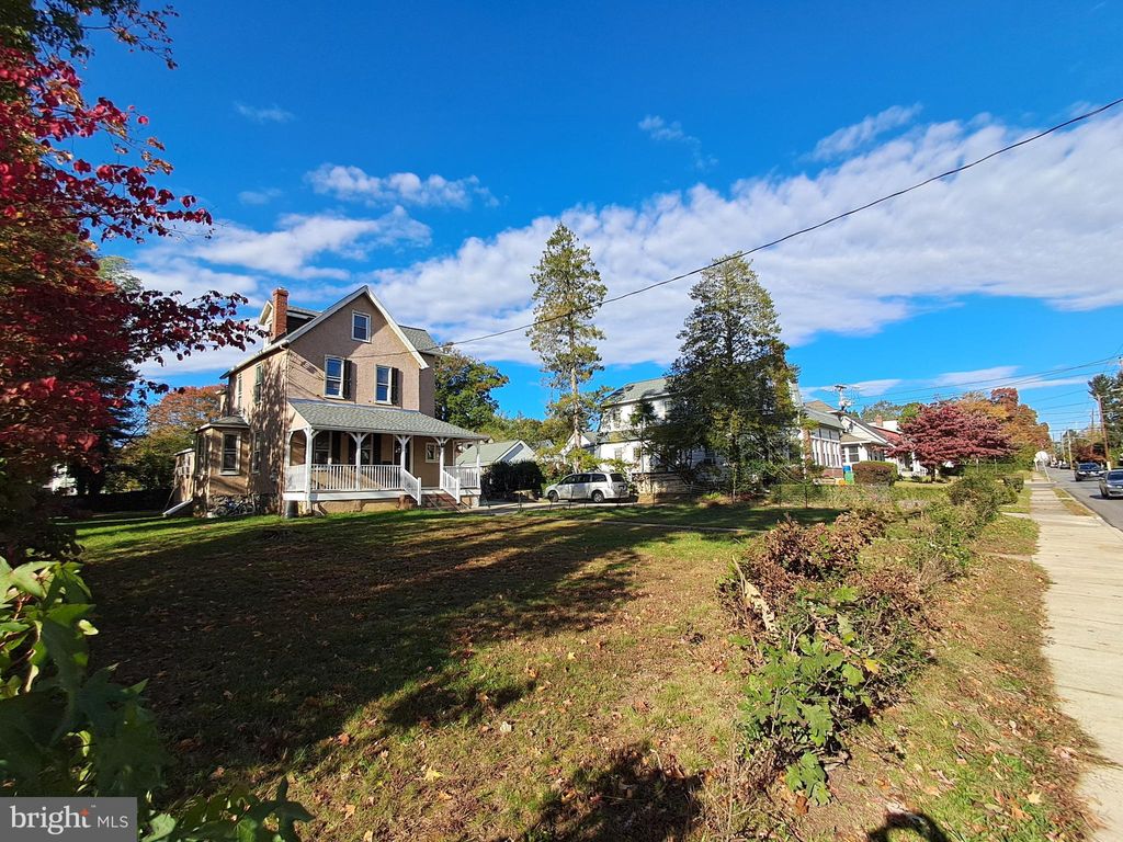 Photo of 108 S Clifton Avenue, ALDAN, PA 19018 (MLS # PADE2109538)