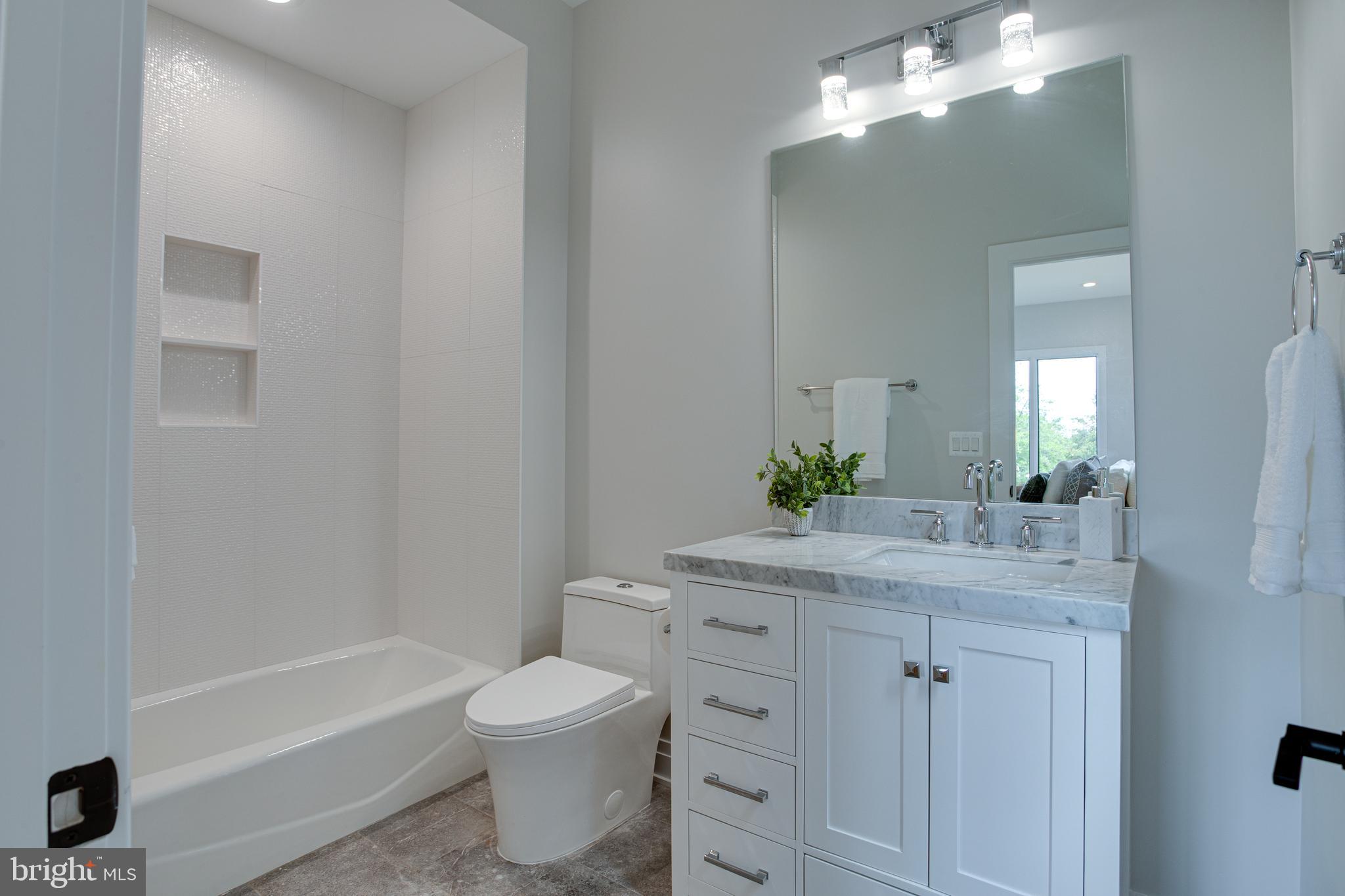 AURORA HILLS - Residential