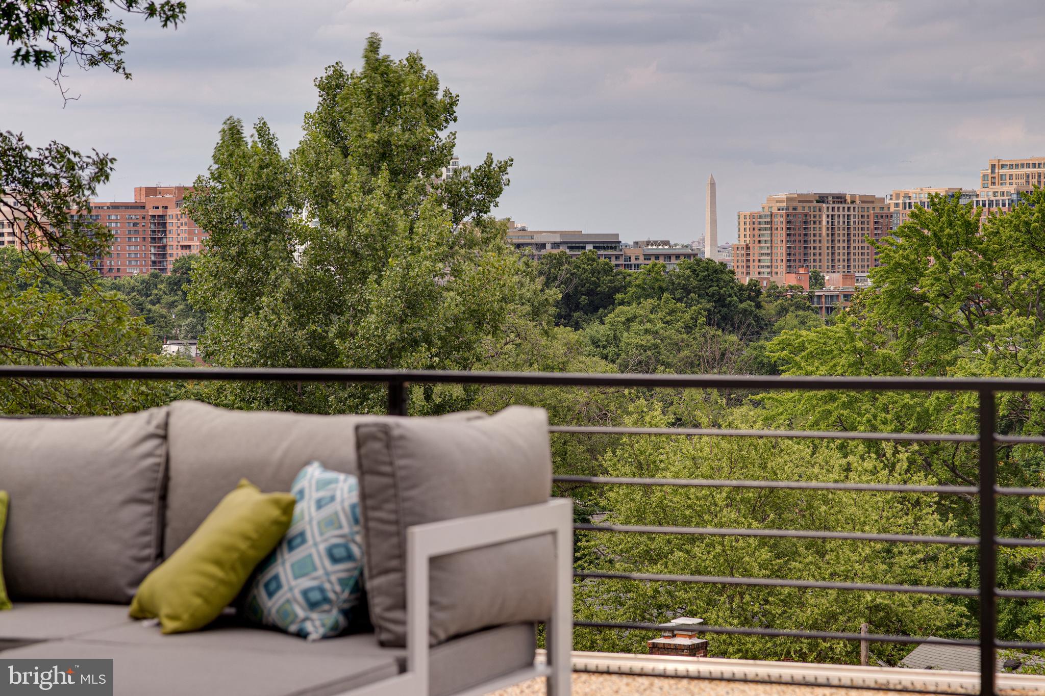 AURORA HILLS - Residential