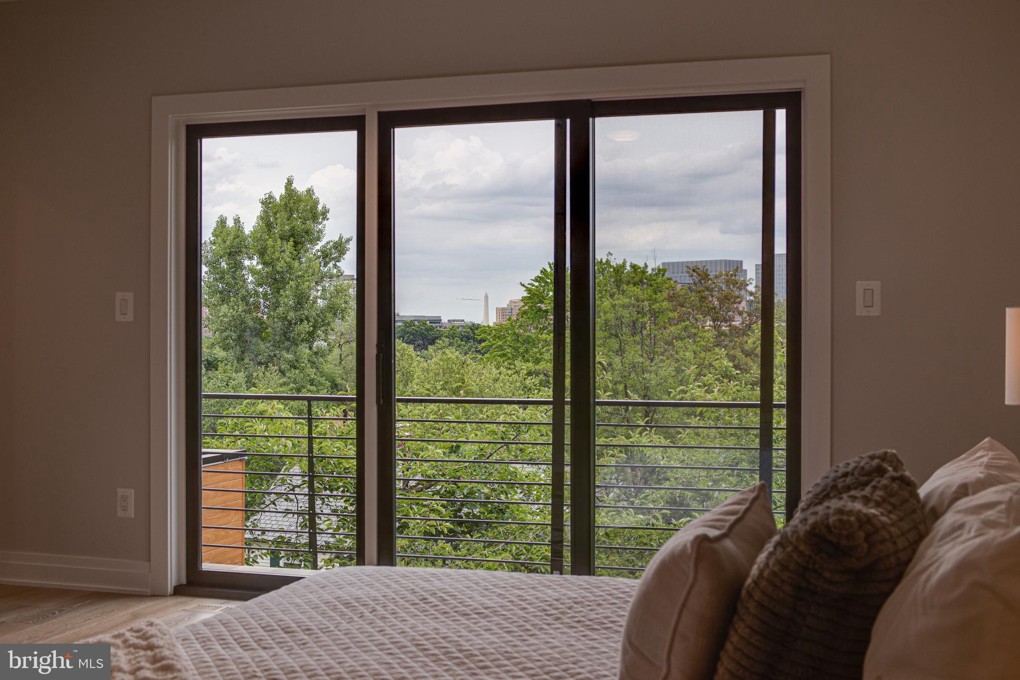 AURORA HILLS - Residential