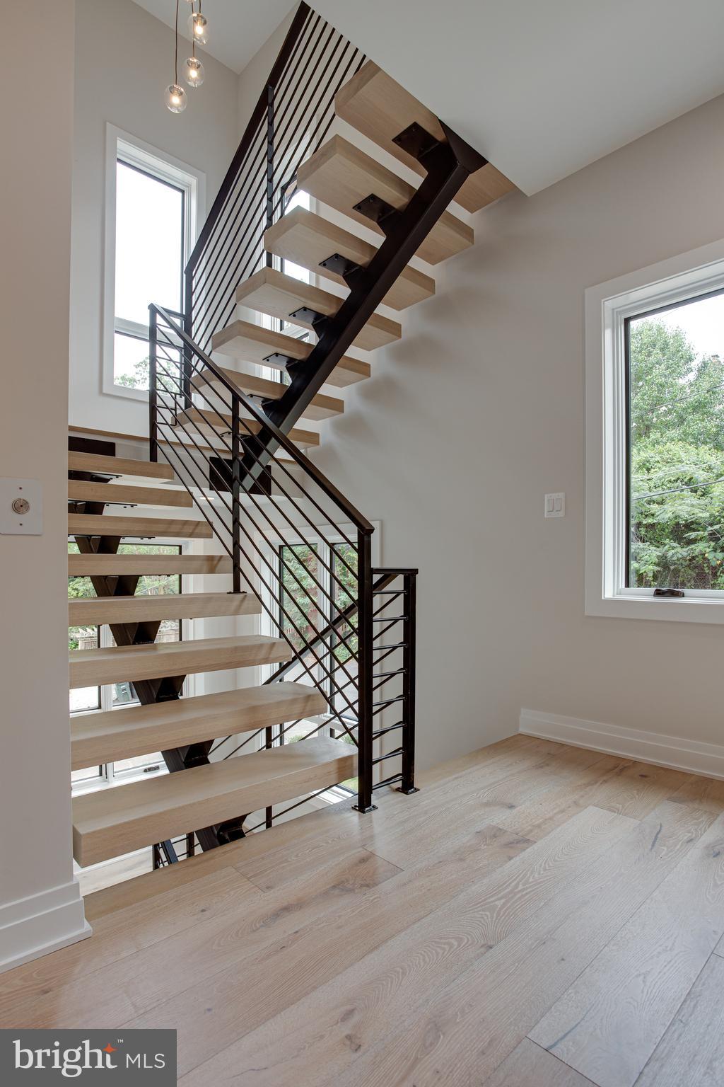 AURORA HILLS - Residential