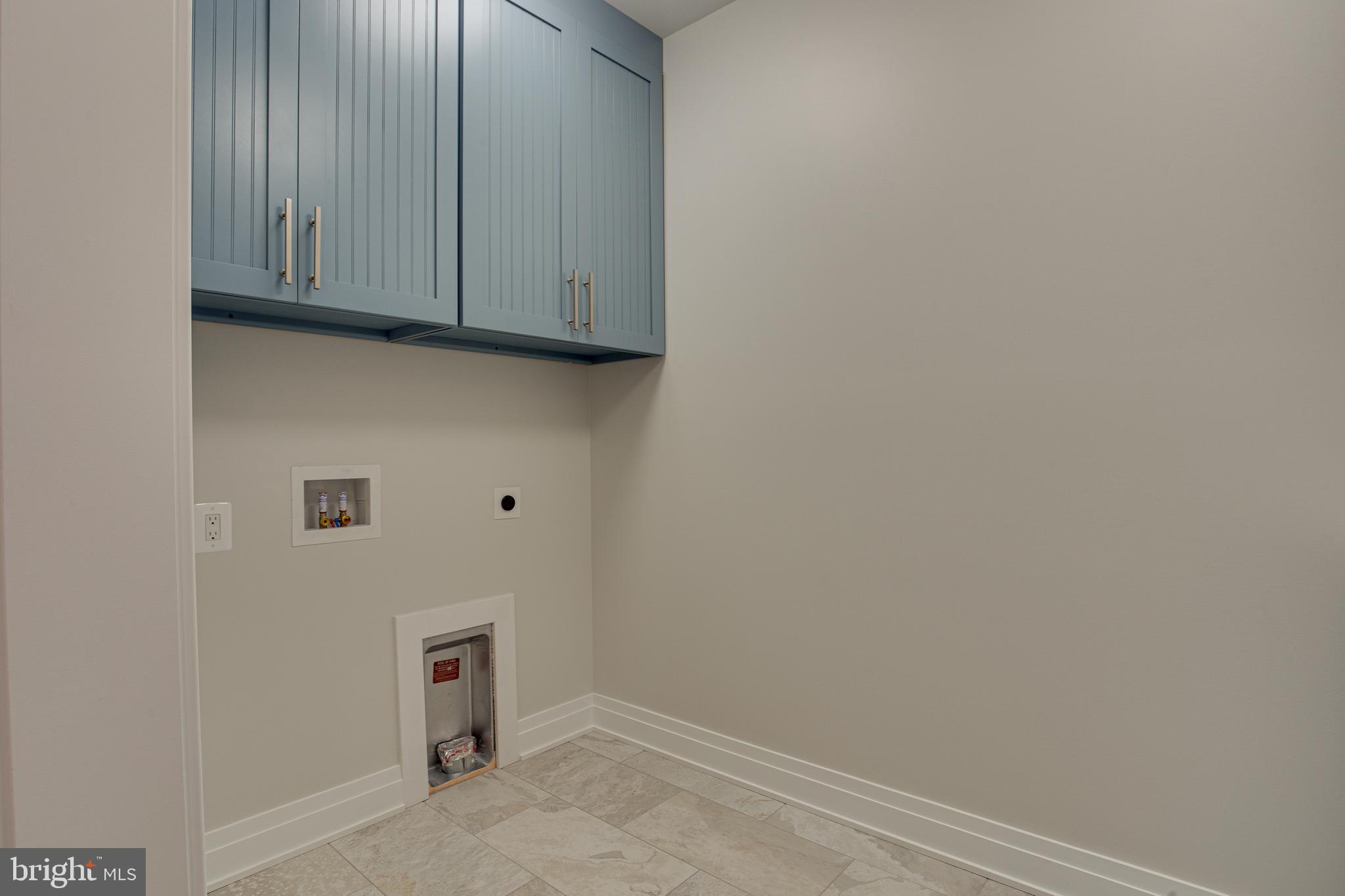 AURORA HILLS - Residential