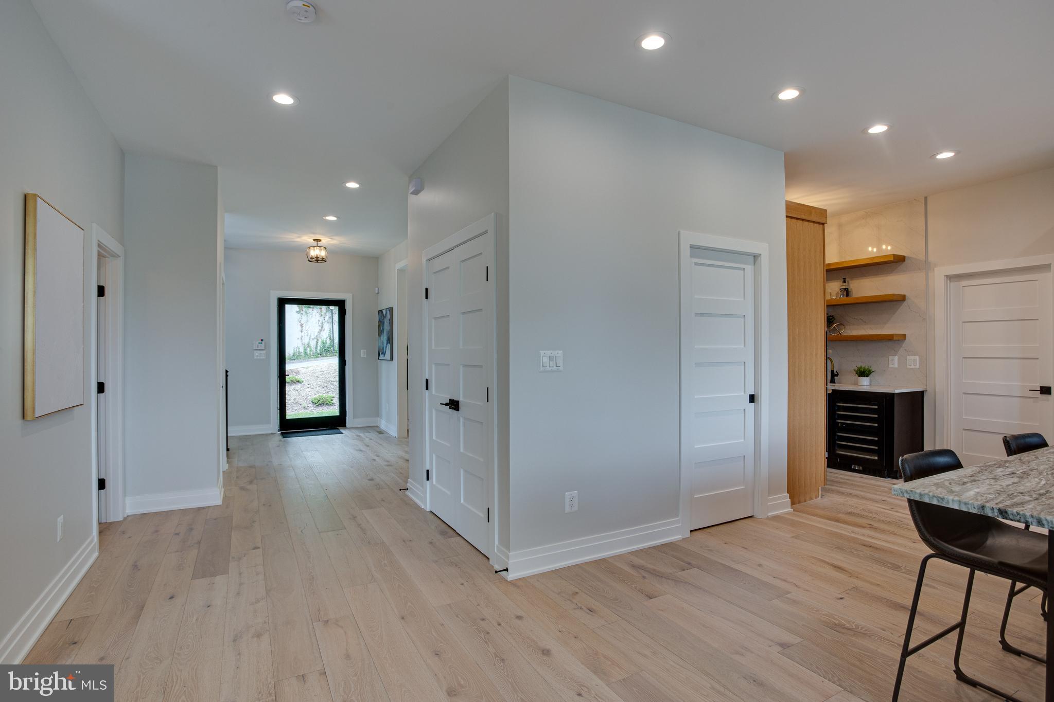 AURORA HILLS - Residential