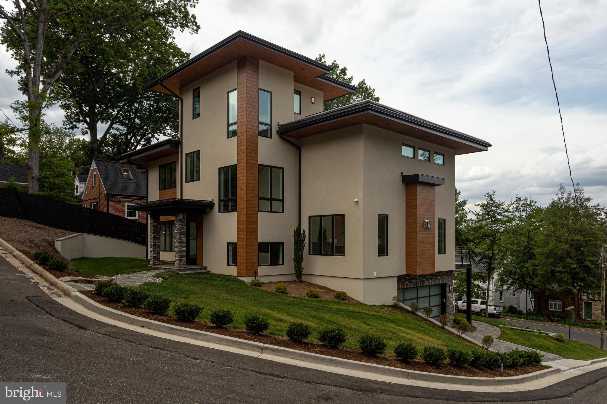 AURORA HILLS - Residential