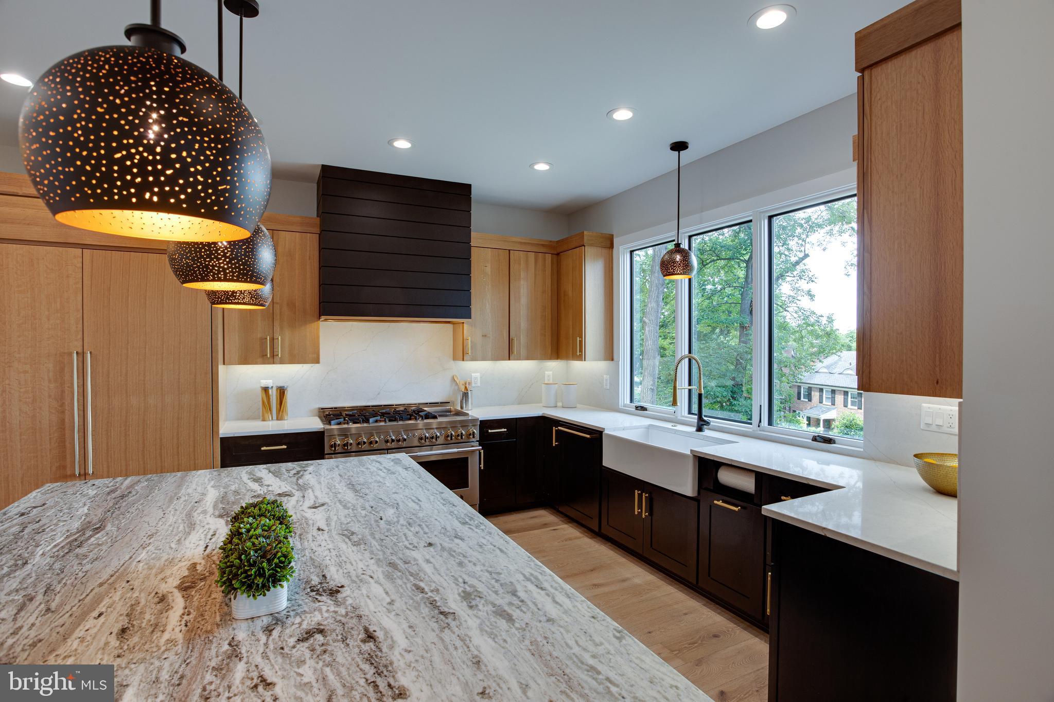 AURORA HILLS - Residential