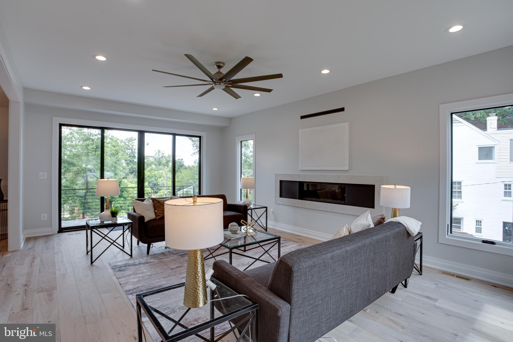 AURORA HILLS - Residential