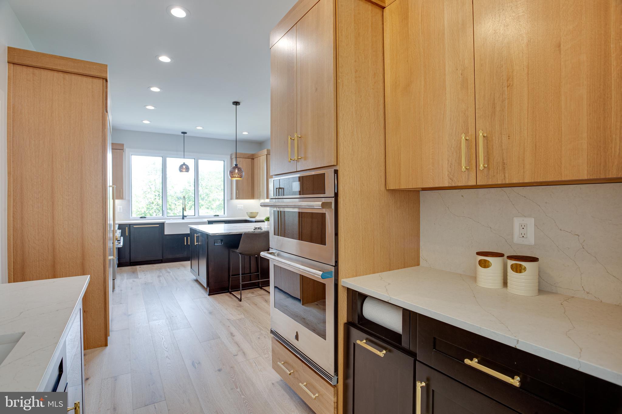 AURORA HILLS - Residential