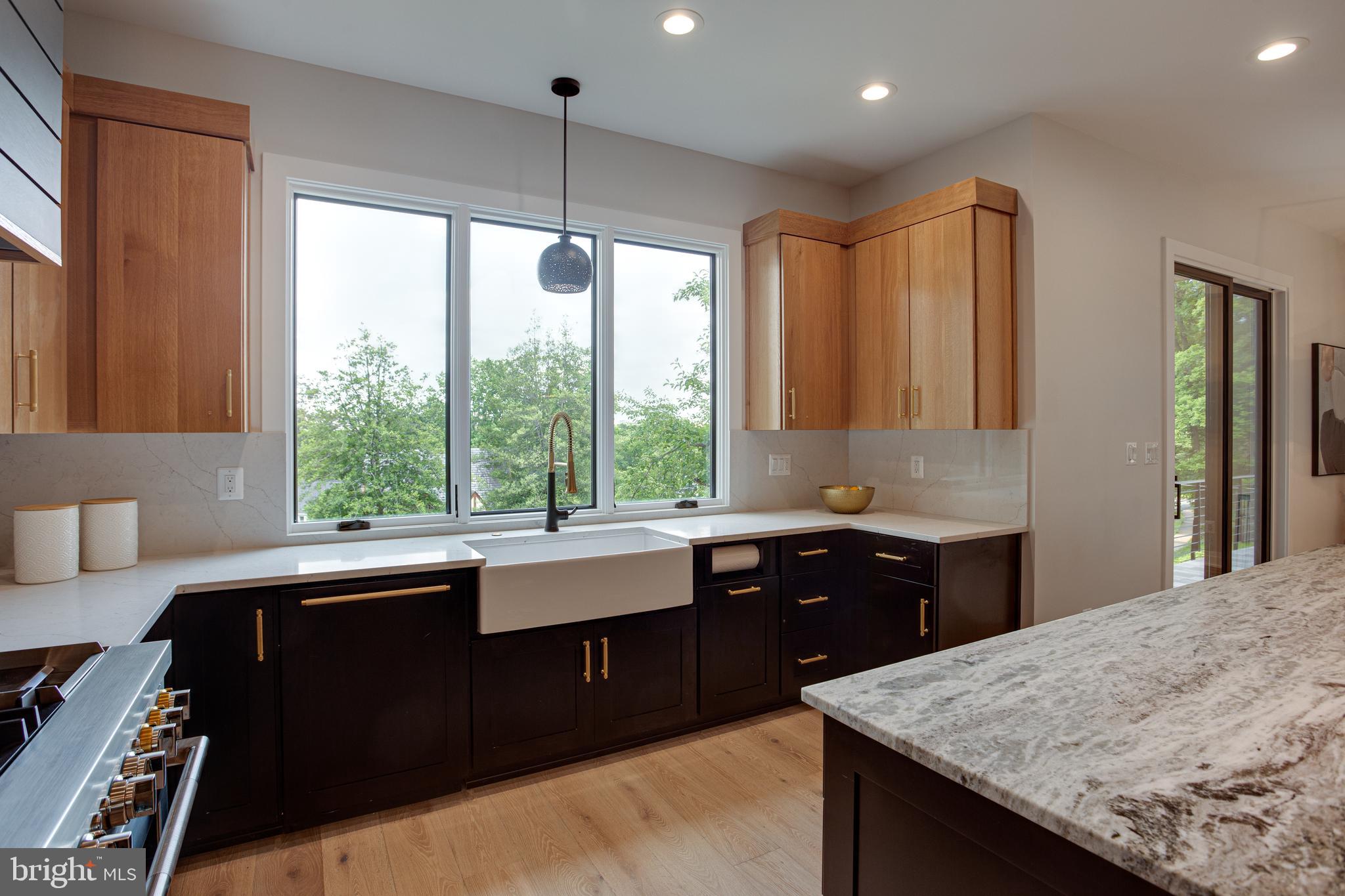 AURORA HILLS - Residential