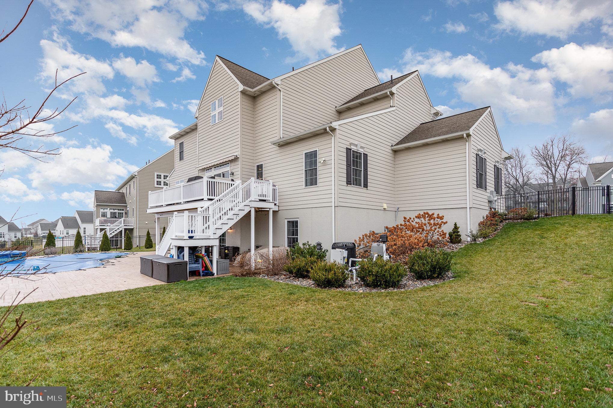 LITITZ BEND - Residential