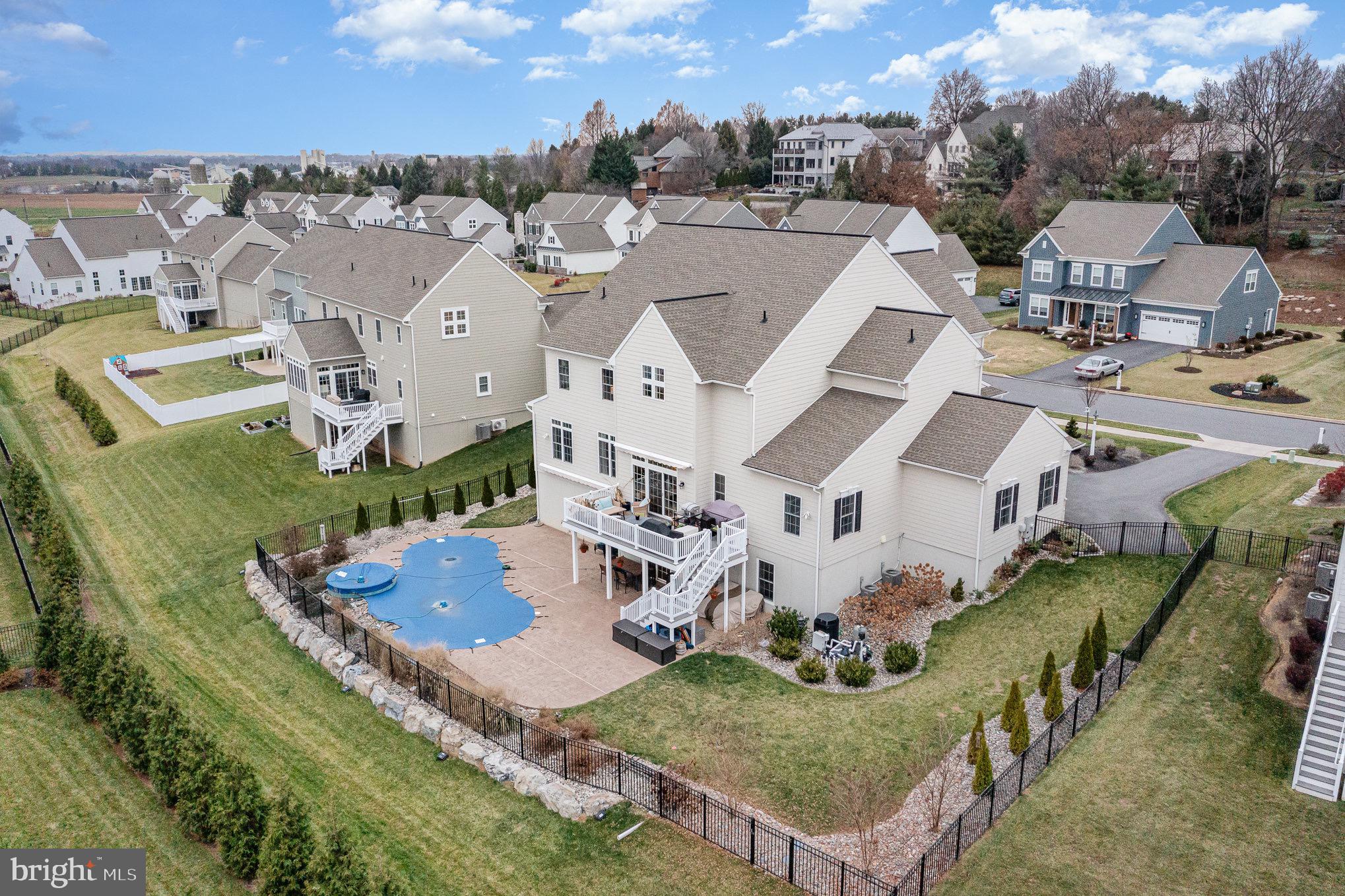 LITITZ BEND - Residential