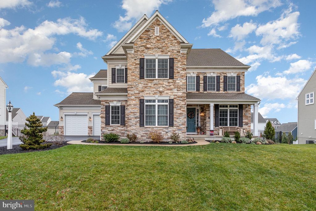 Photo of 1060 Lititz Bend Drive, LITITZ, PA 17543 (MLS # PALA2062168)