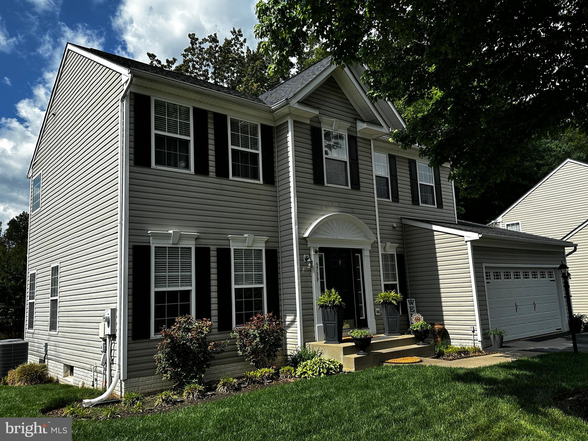 5739 FINCASTLE DRIVE