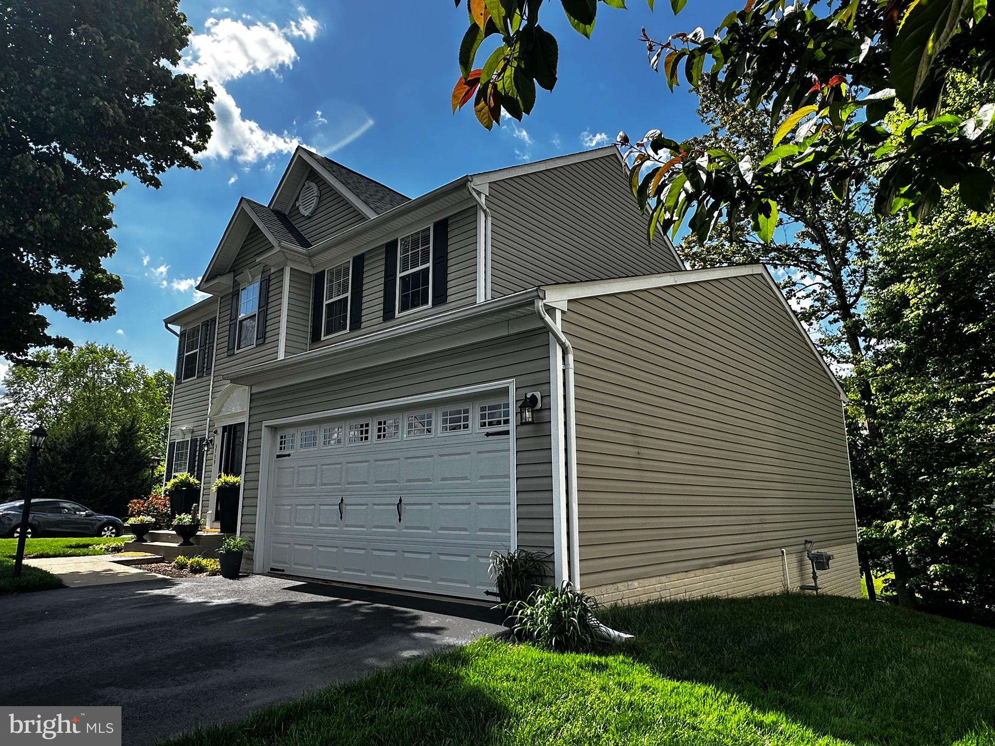 5739 FINCASTLE DRIVE