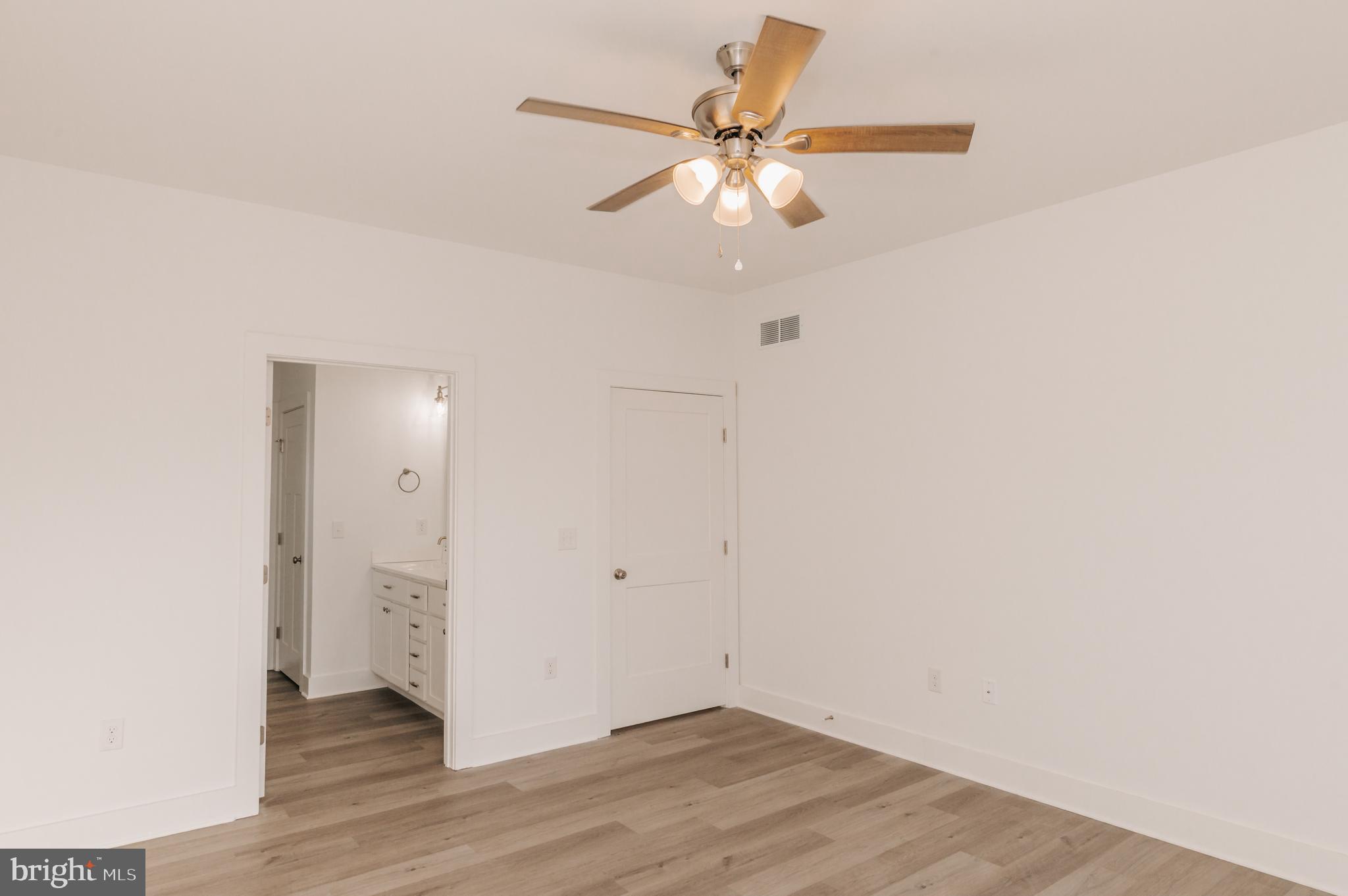 KEENWICK SOUND - Residential