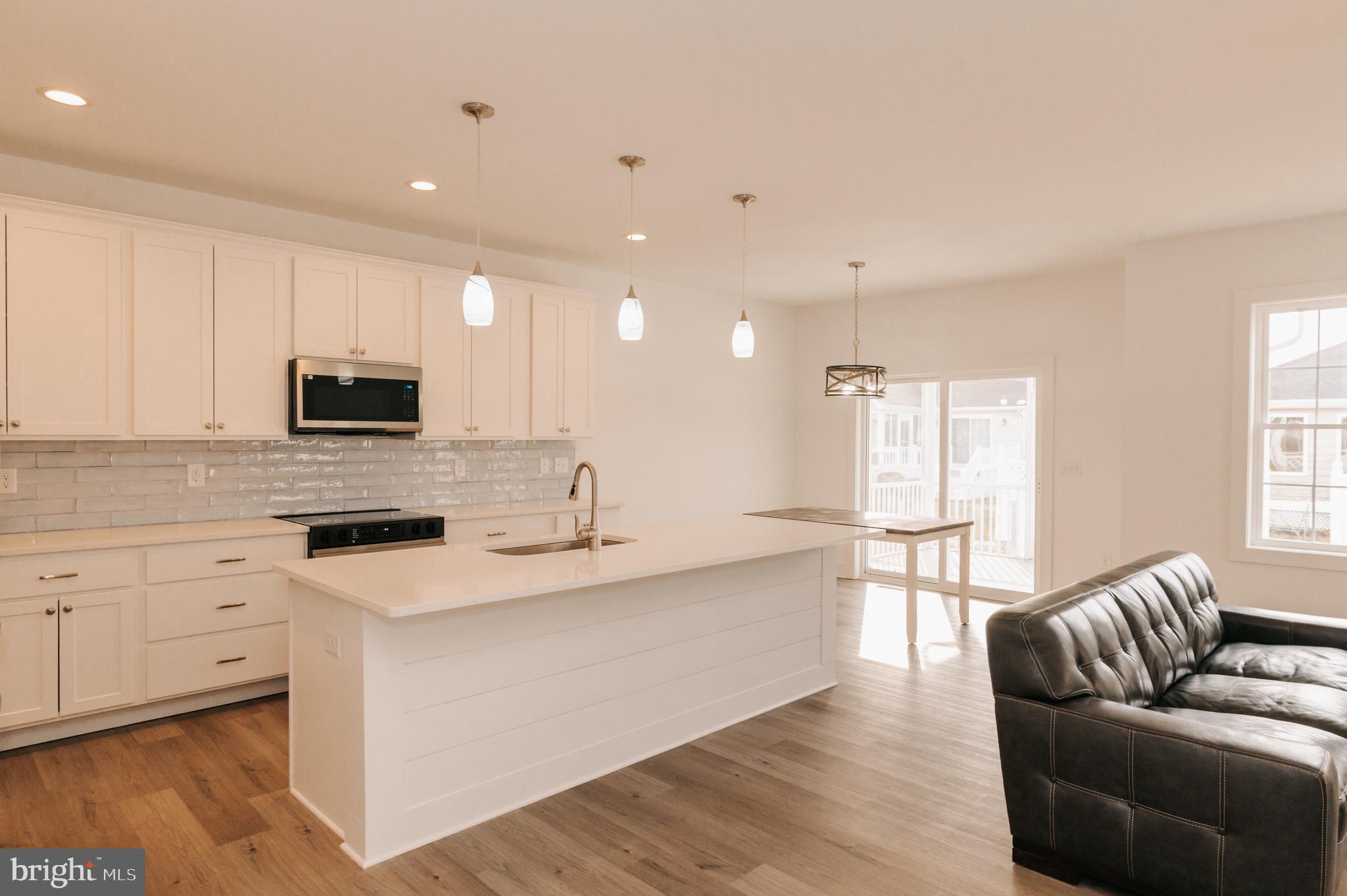 KEENWICK SOUND - Residential