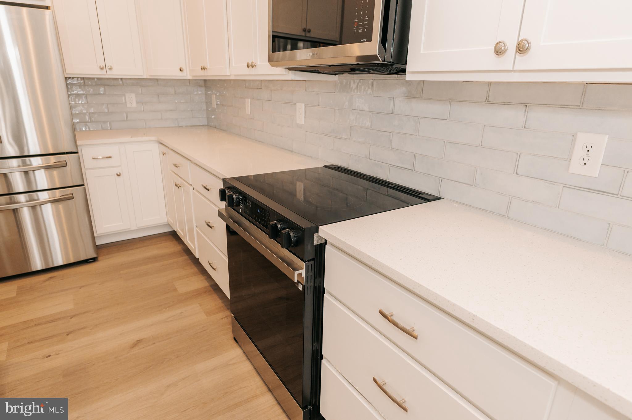 KEENWICK SOUND - Residential