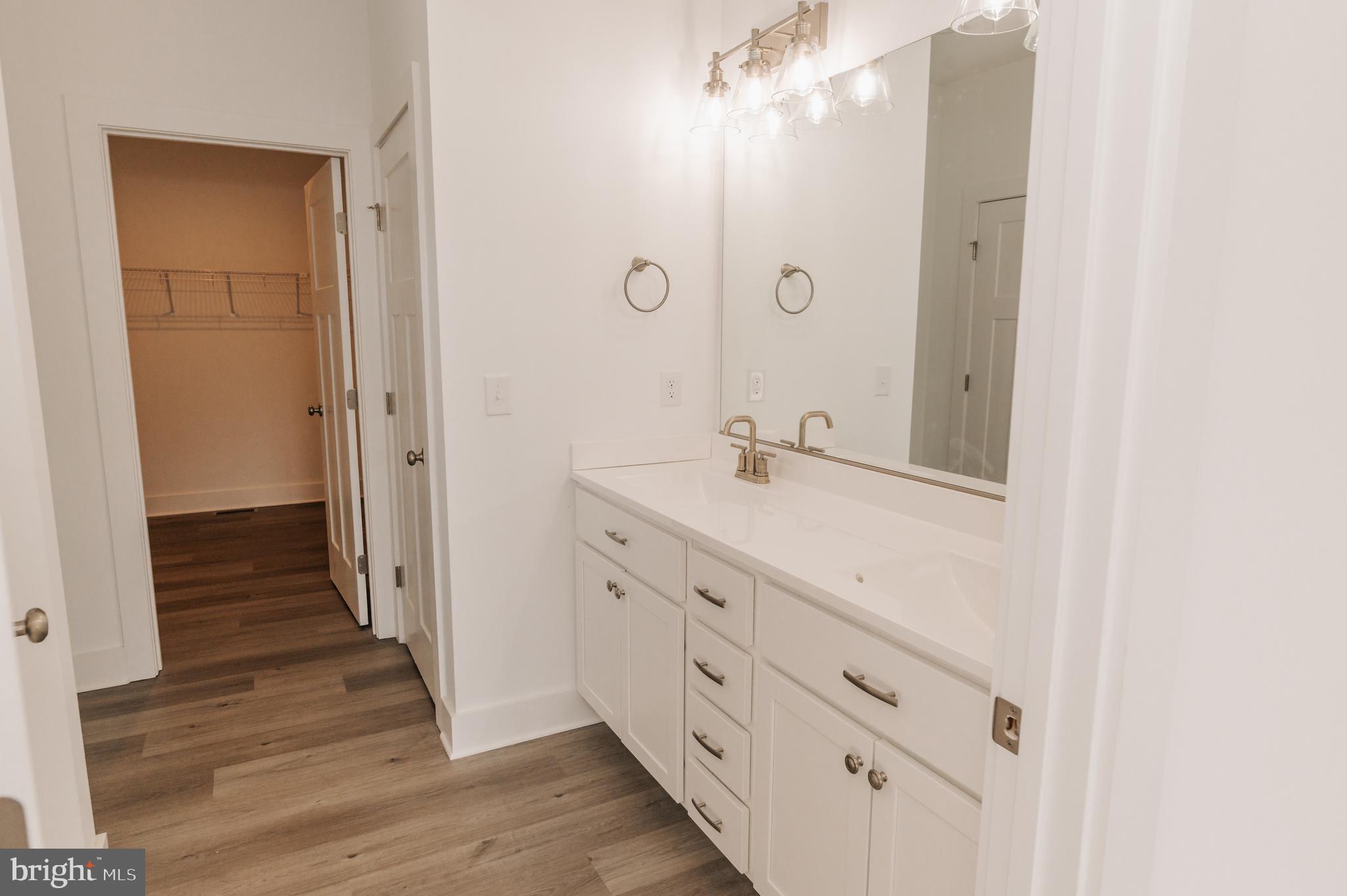 KEENWICK SOUND - Residential