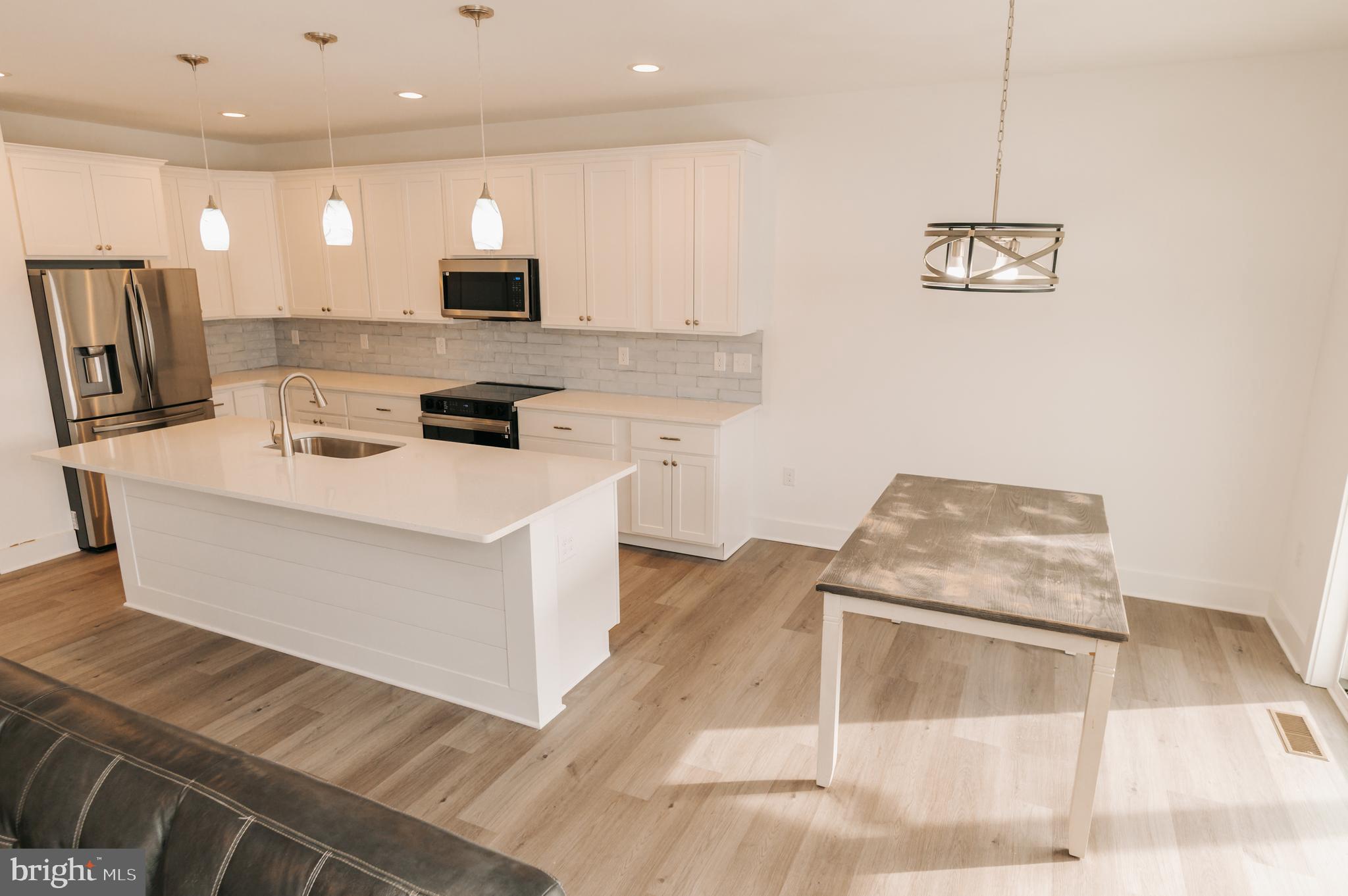 KEENWICK SOUND - Residential