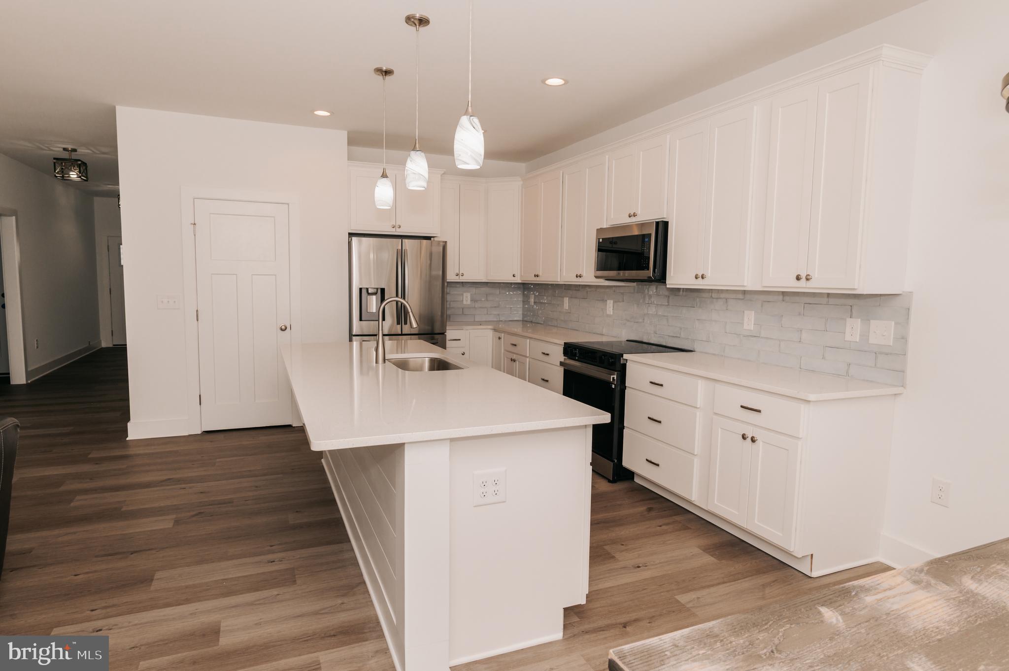 KEENWICK SOUND - Residential