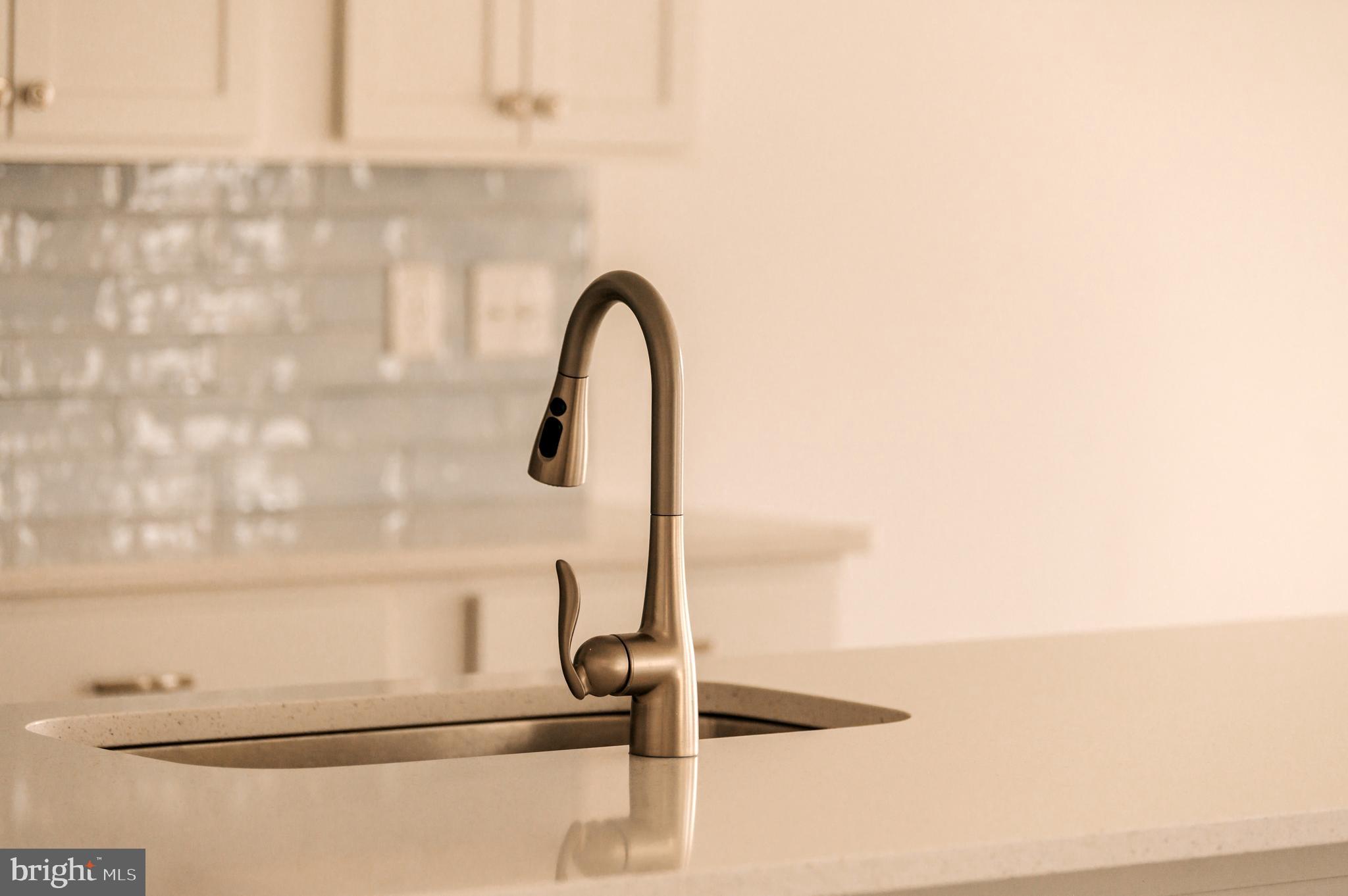 KEENWICK SOUND - Residential