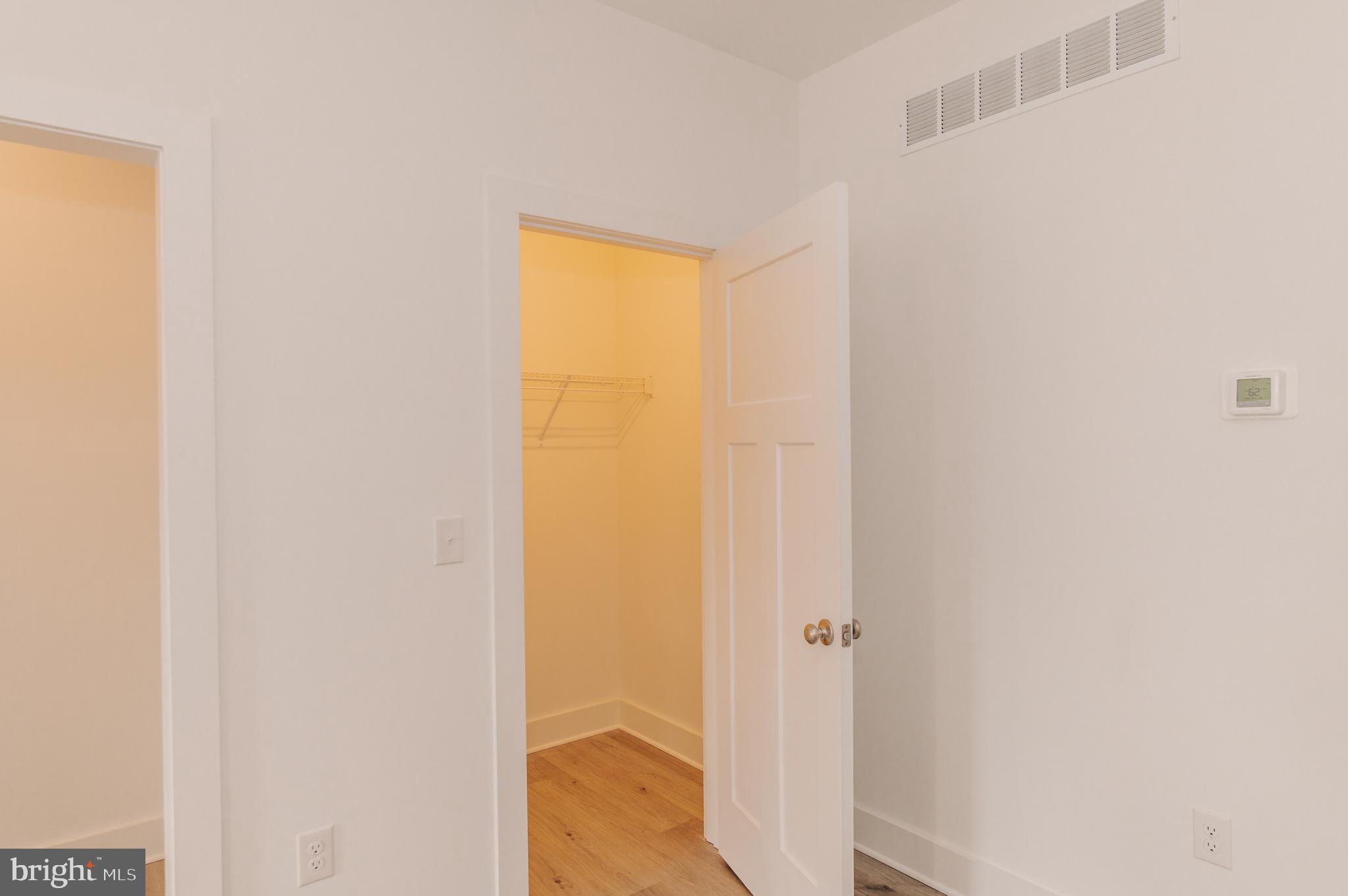 KEENWICK SOUND - Residential