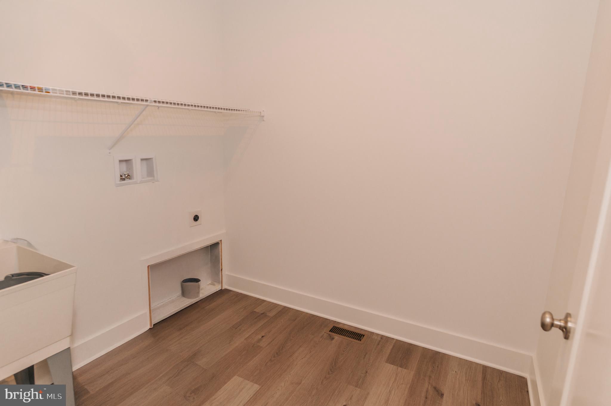 KEENWICK SOUND - Residential