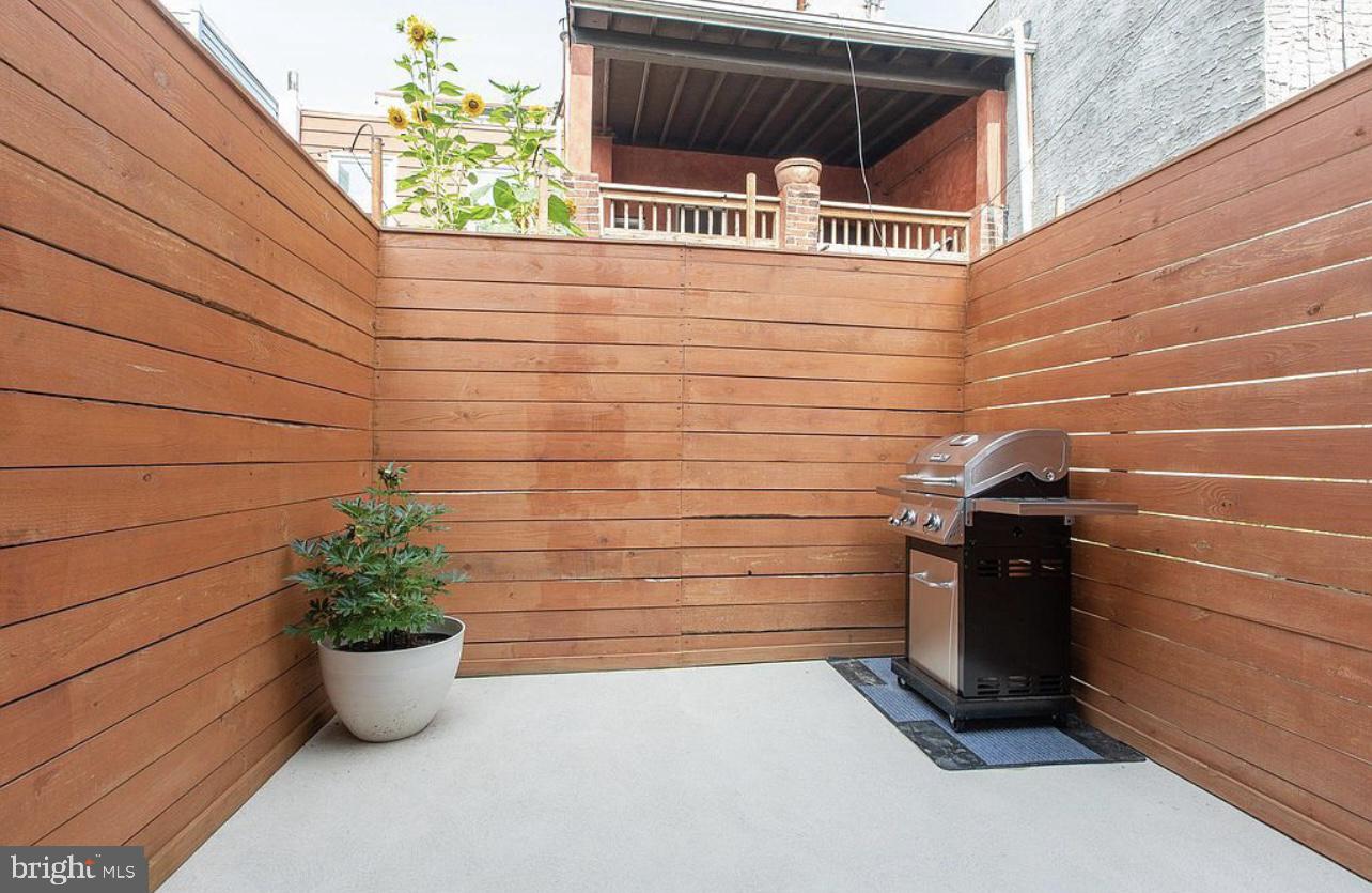 PASSYUNK SQUARE - Residential Lease