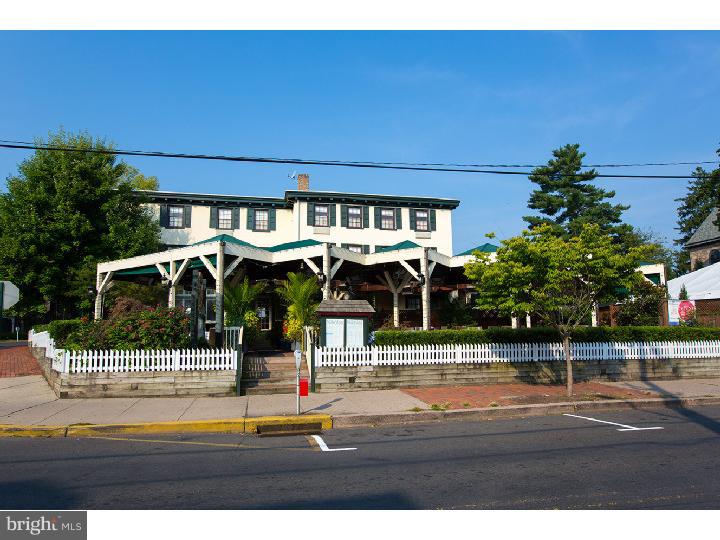 000 - Commercial Sale