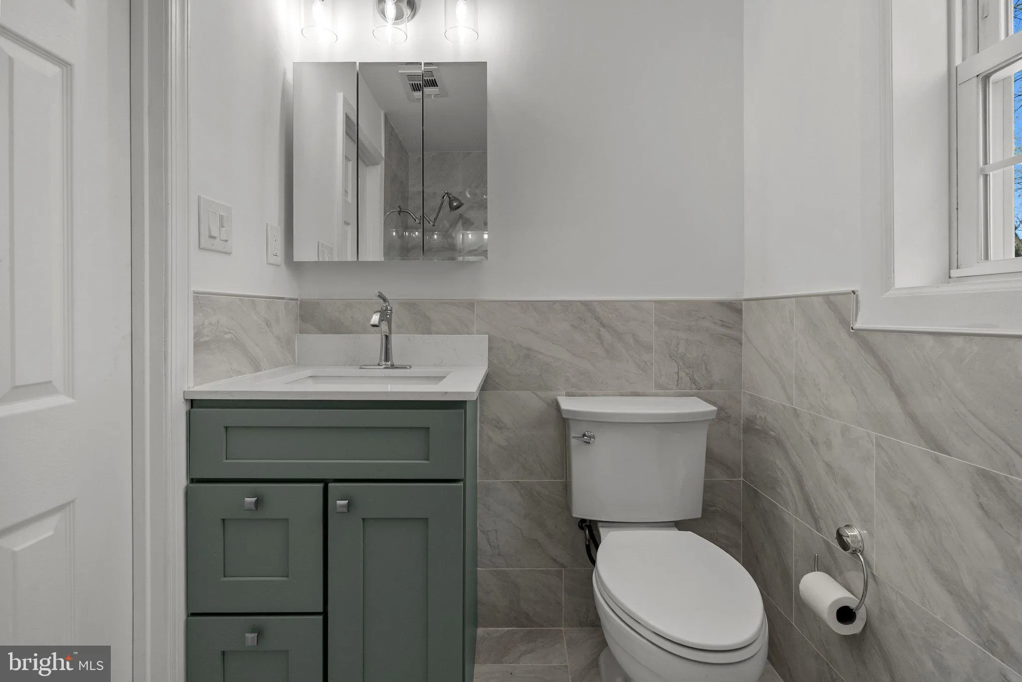 Feasterville Trevose, Pennsylvania 19053, United States, 3 Bedrooms Bedrooms, ,2 BathroomsBathrooms,Residential,Pending,116374