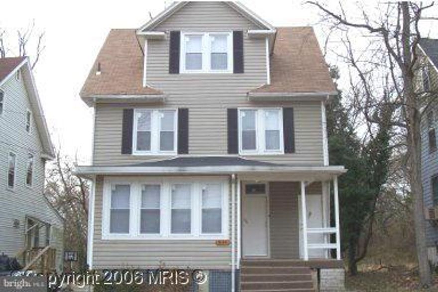 3 unit multifamily home or use as 1 huge home with large backyard. Currently set up as 3- 2 bedroom apartments. Can be used as single family or keep as apartment building and watch the rent checks roll in. Roof replaced in October2004,3 NEW HOT WATER HEATERS, NEW FURNACE, NEW WINDOWS in 2005 &  electric was upgraded in 2006. Needs rehab work. 3 separate meters for gas & electric. Cash offers only.