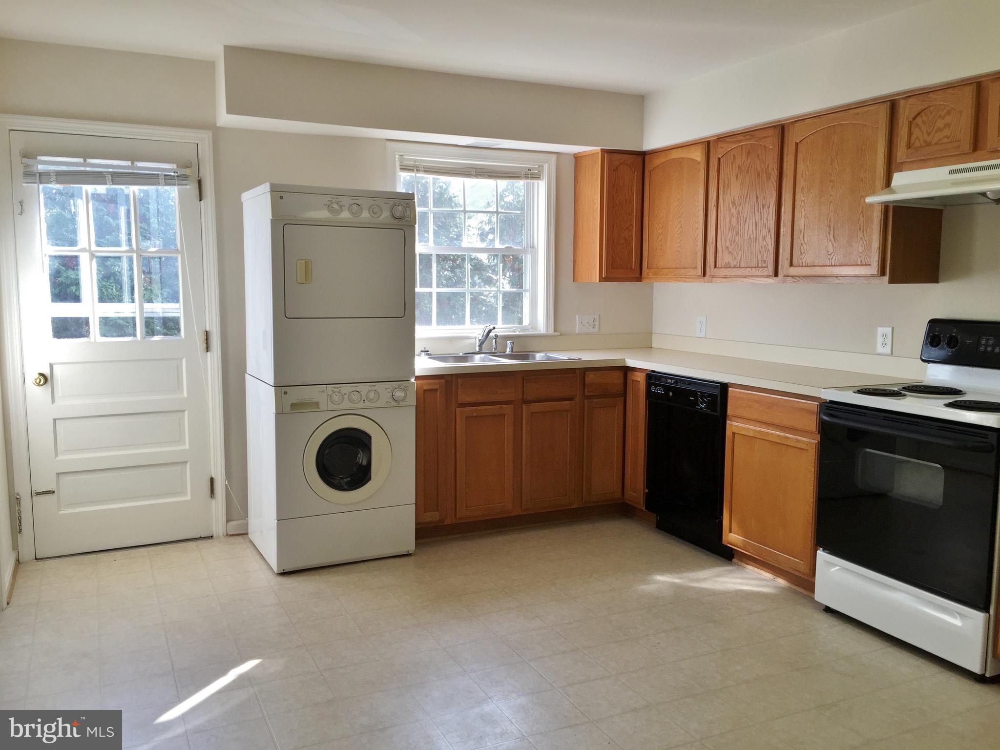 DOWNTOWN FREDERICKSBURG - Residential Lease