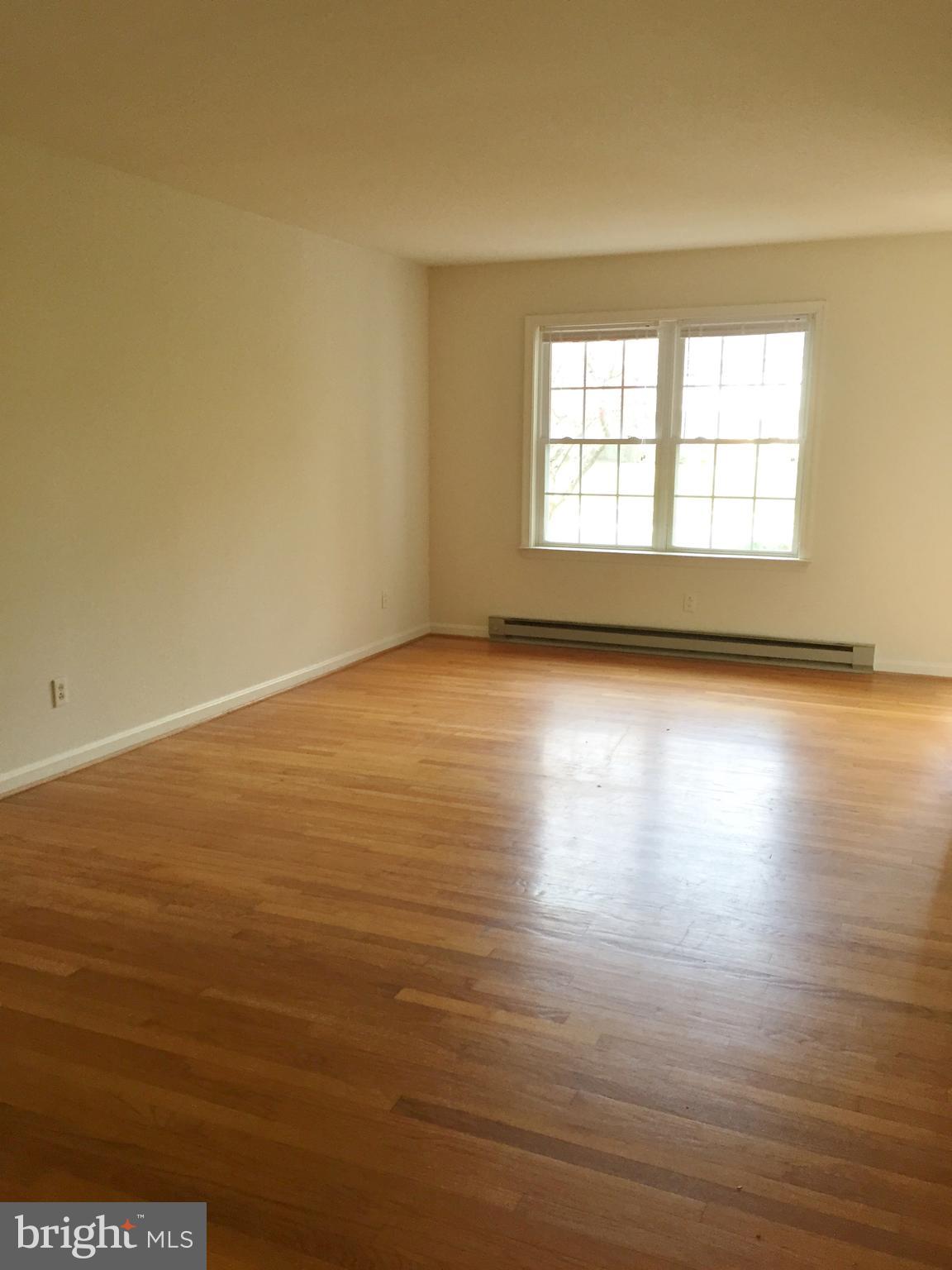 DOWNTOWN FREDERICKSBURG - Residential Lease