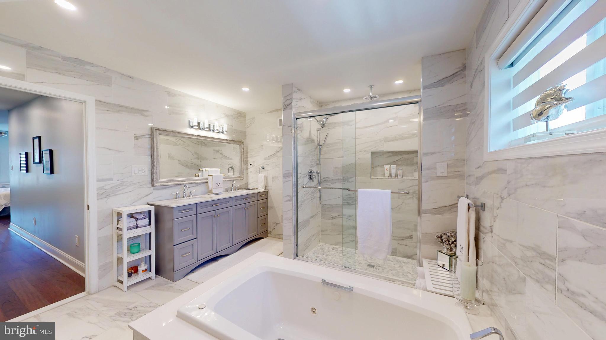 POINT BREEZE - Residential