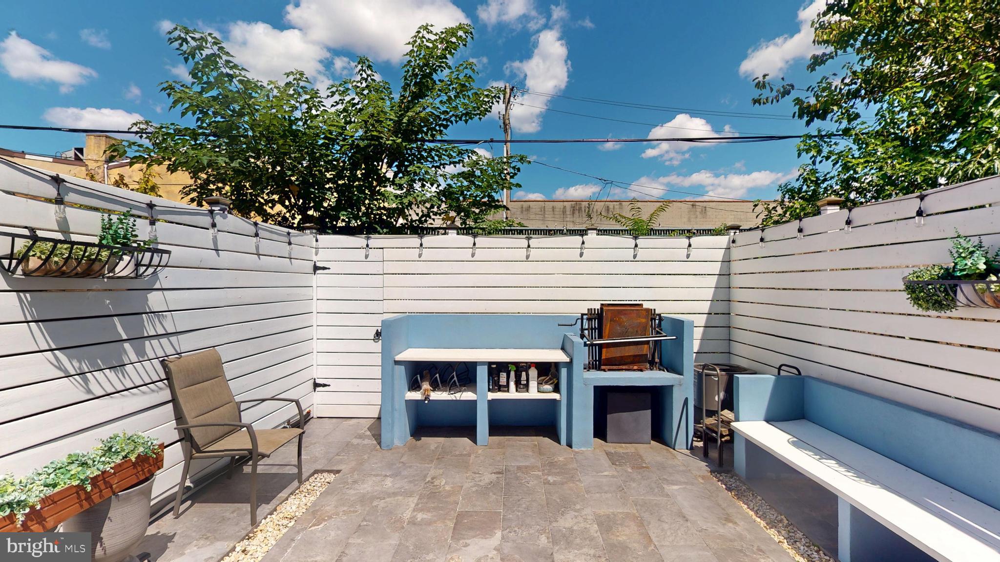 POINT BREEZE - Residential