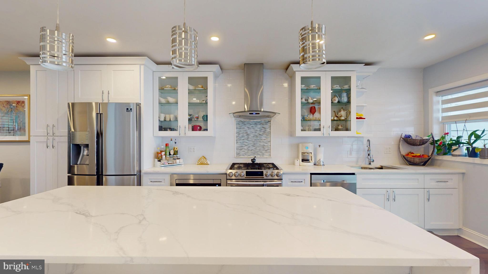 POINT BREEZE - Residential