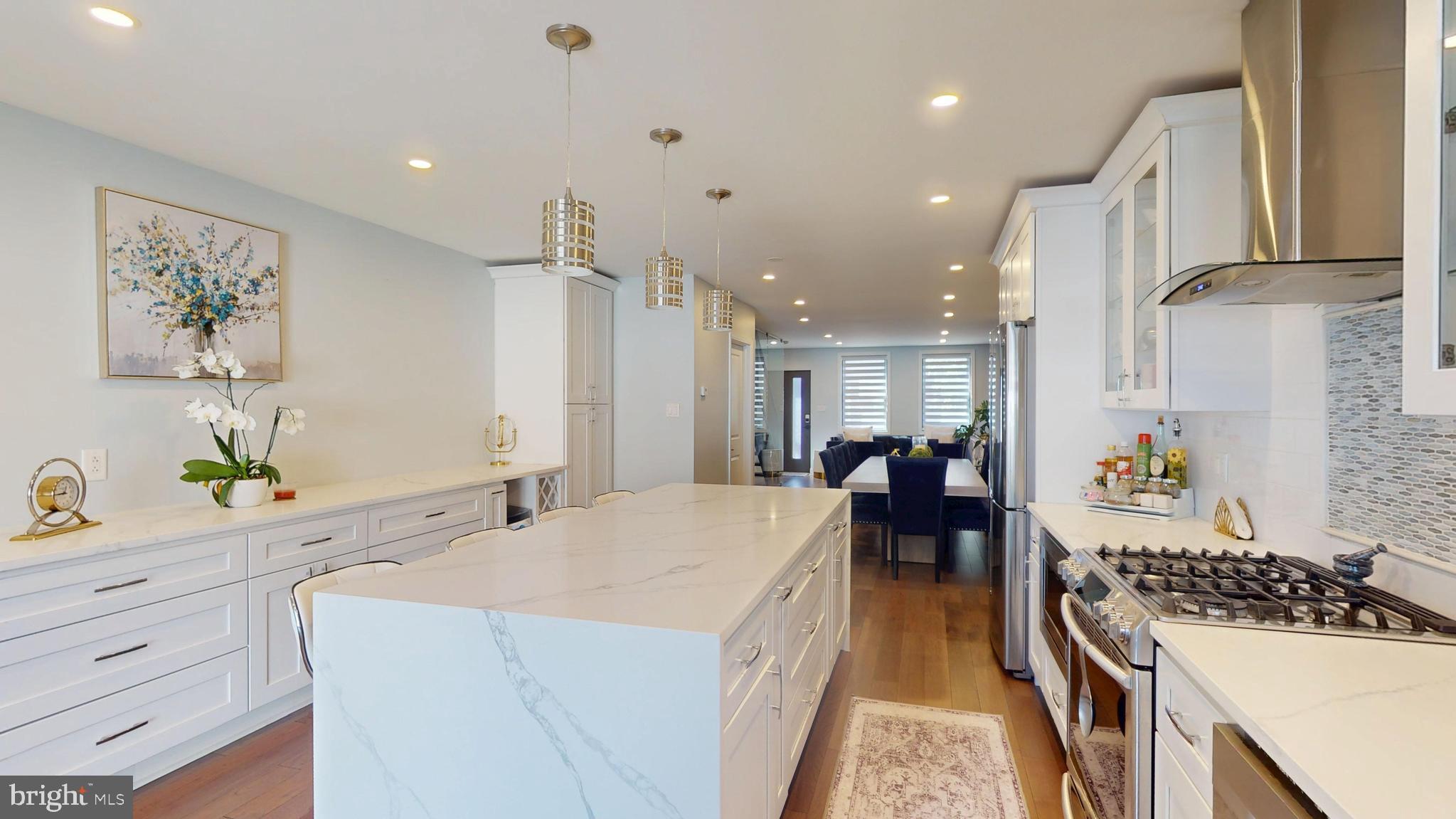 POINT BREEZE - Residential