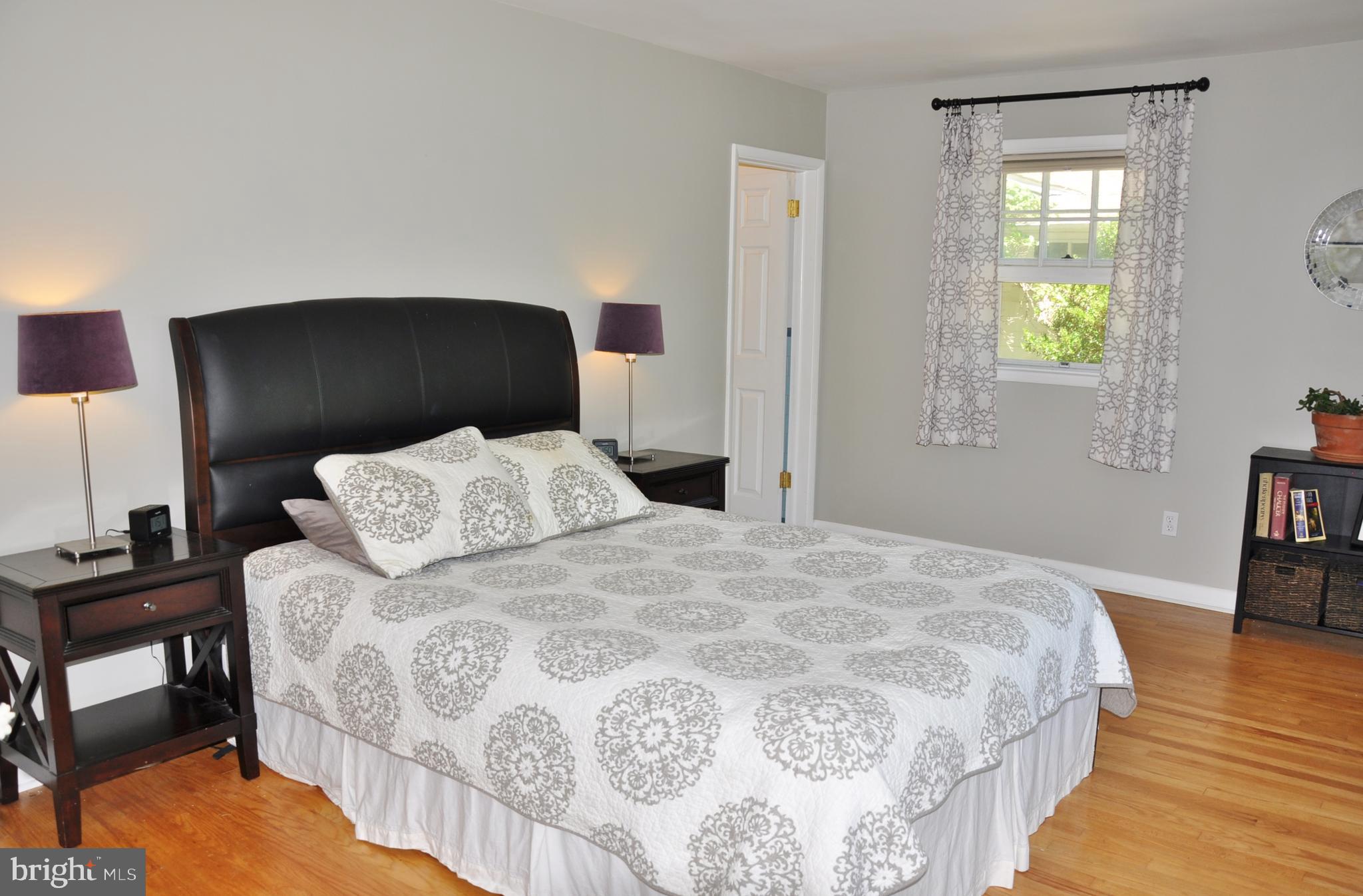 GLENDALE - Residential