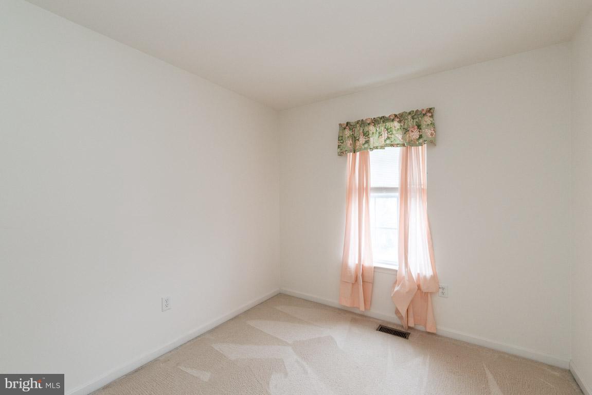 FARMINGTON VILLAGE - Residential