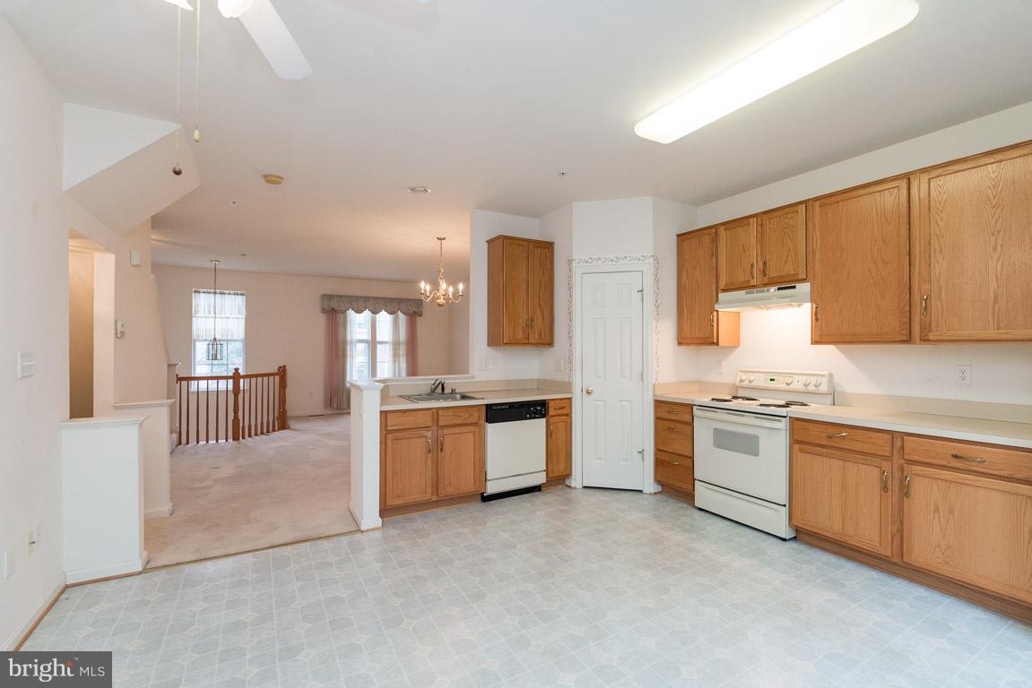 FARMINGTON VILLAGE - Residential