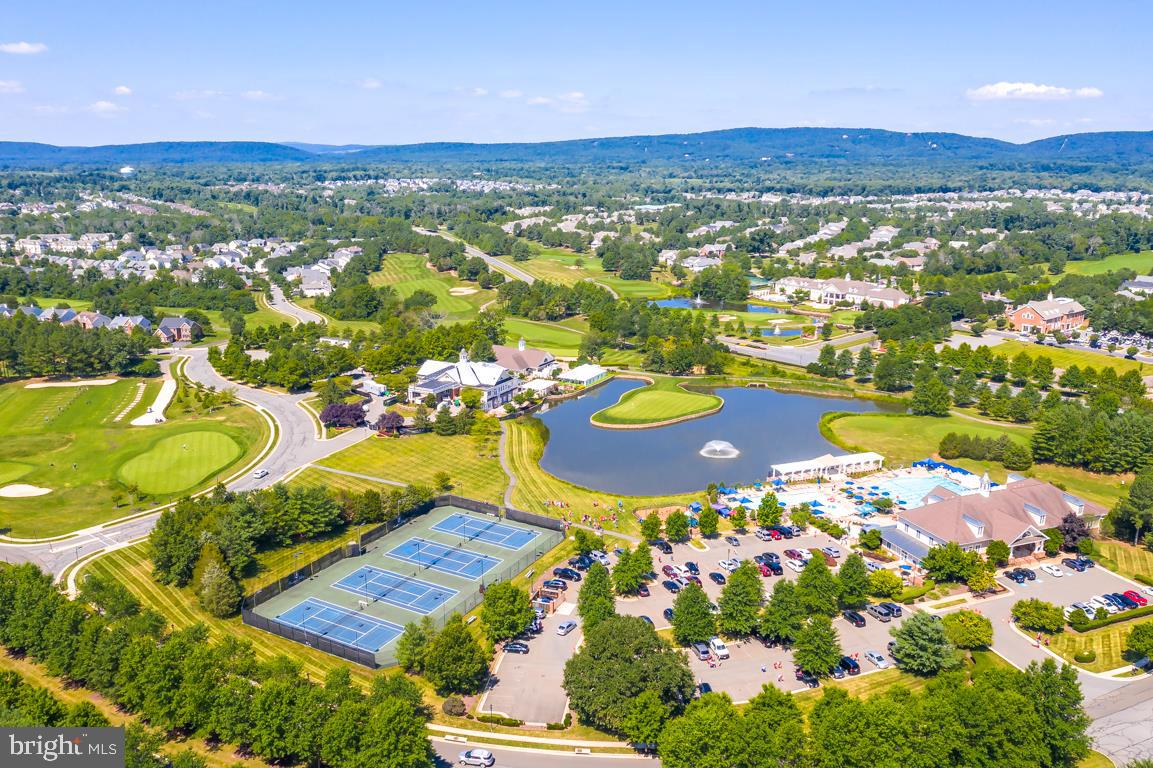 DOMINION VALLEY COUNTRY CLUB - Residential