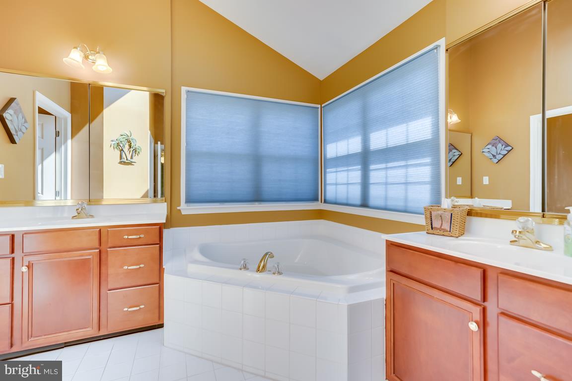 DOMINION VALLEY COUNTRY CLUB - Residential