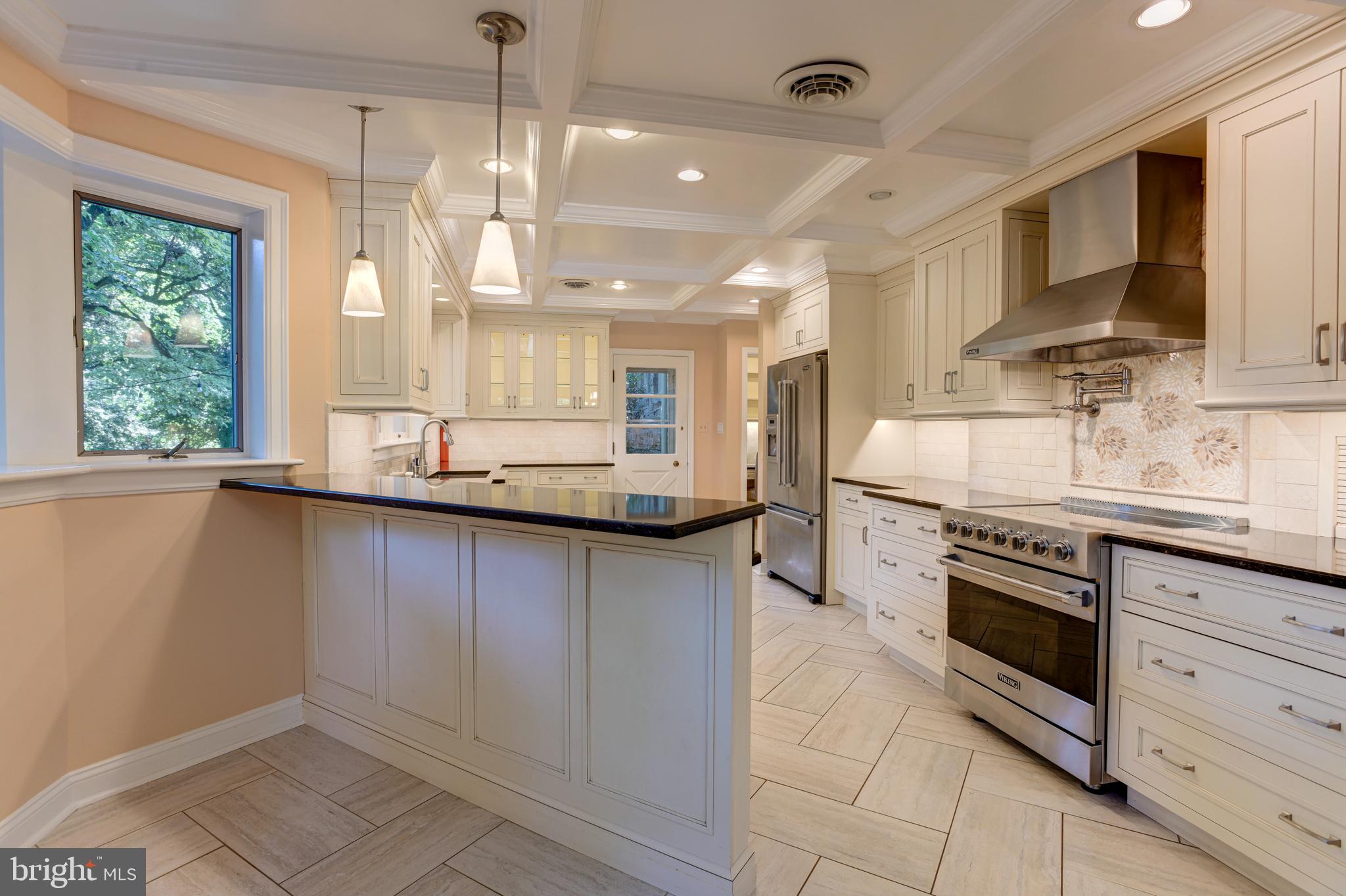 ROLAND PARK - Residential