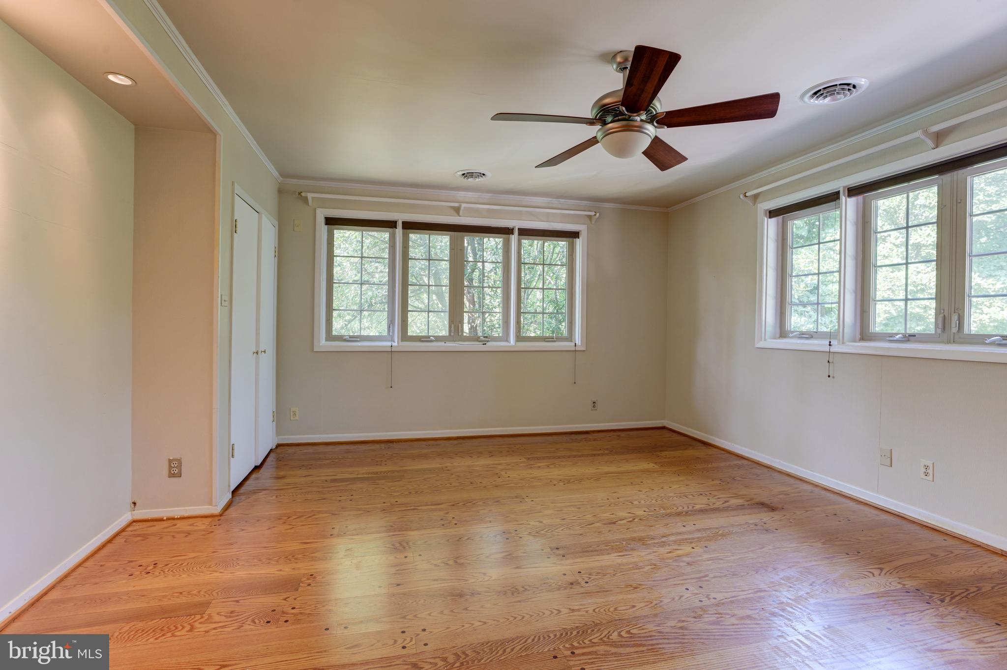 ROLAND PARK - Residential