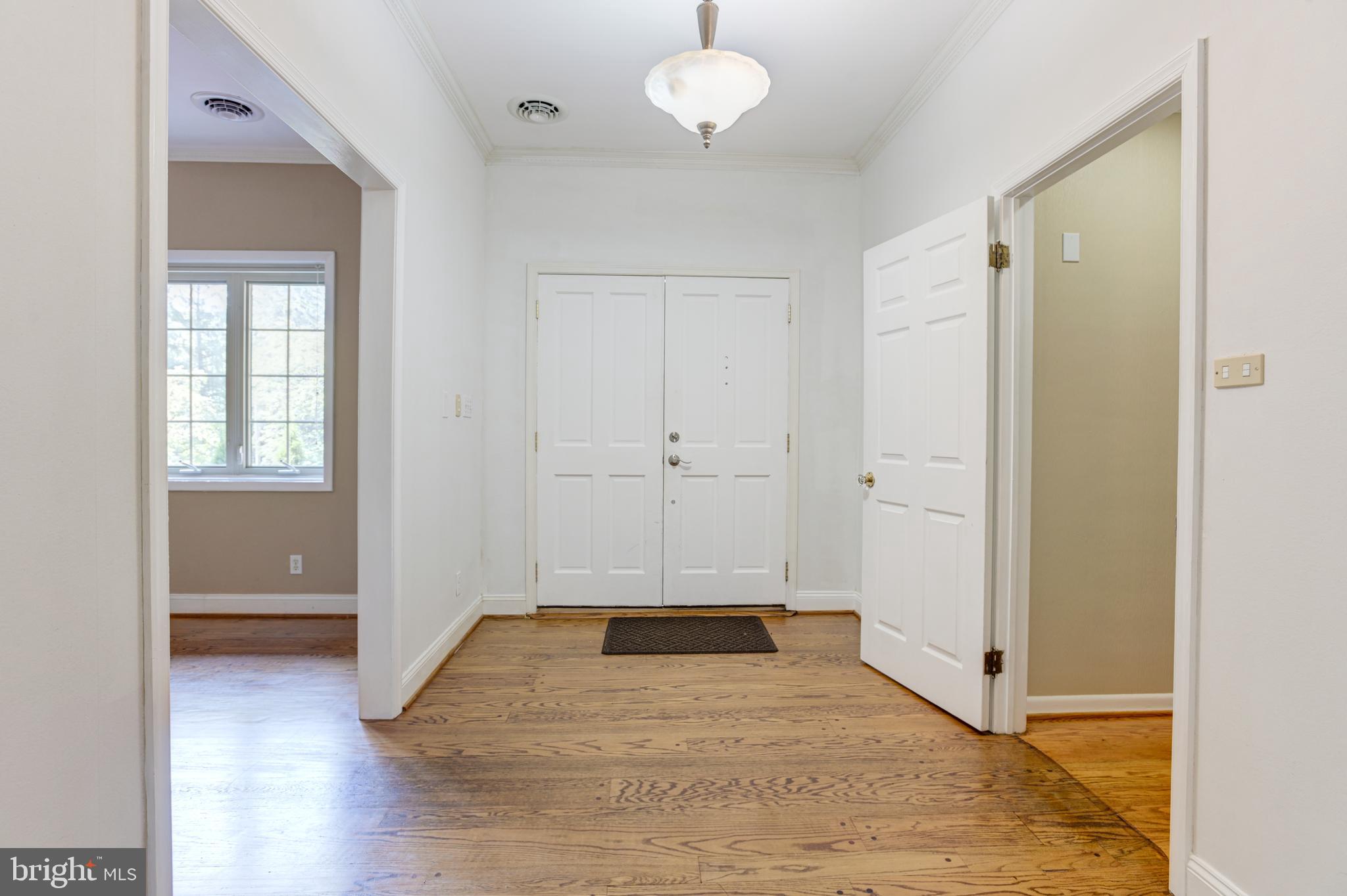 ROLAND PARK - Residential