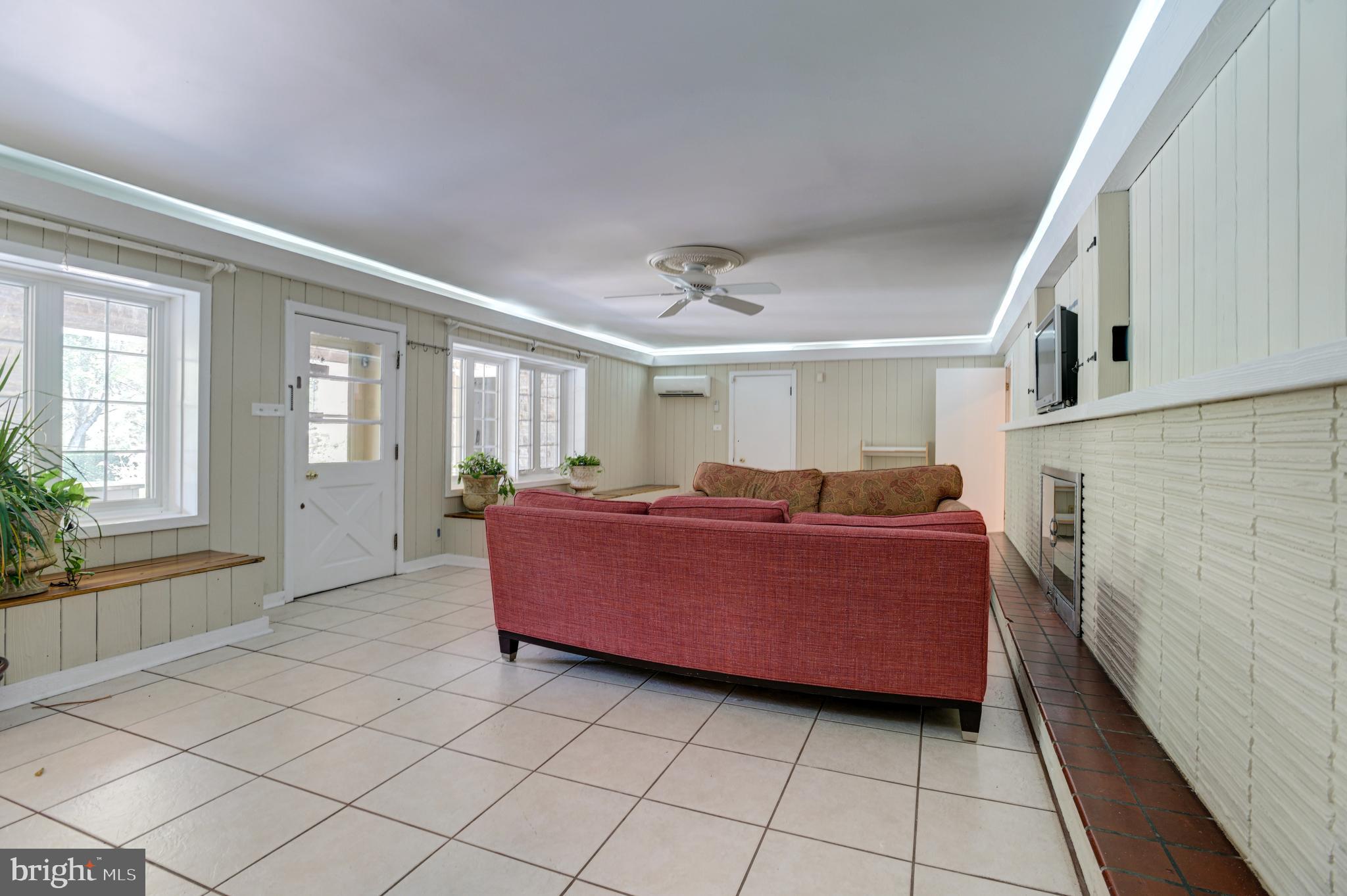 ROLAND PARK - Residential