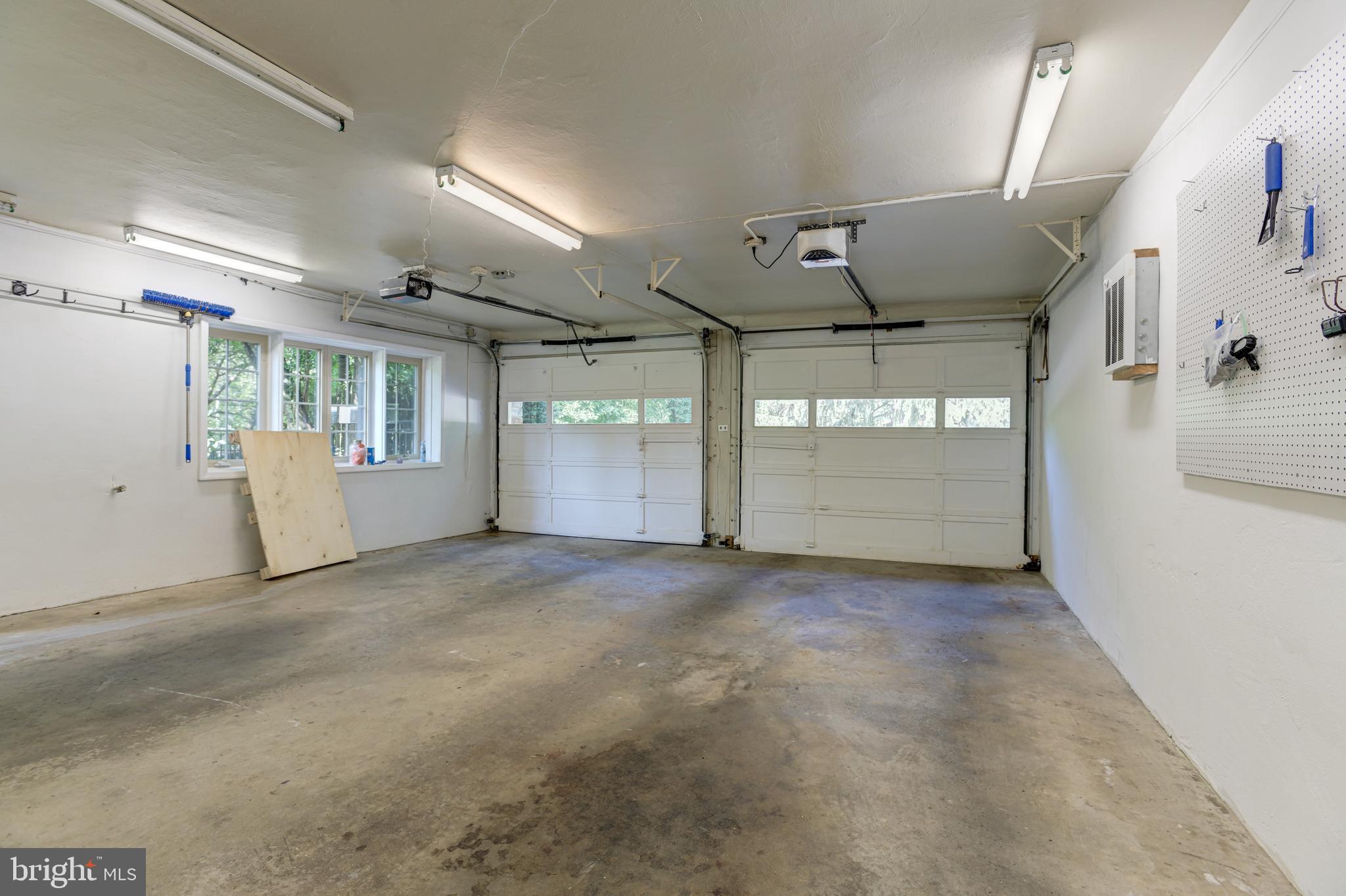 ROLAND PARK - Residential