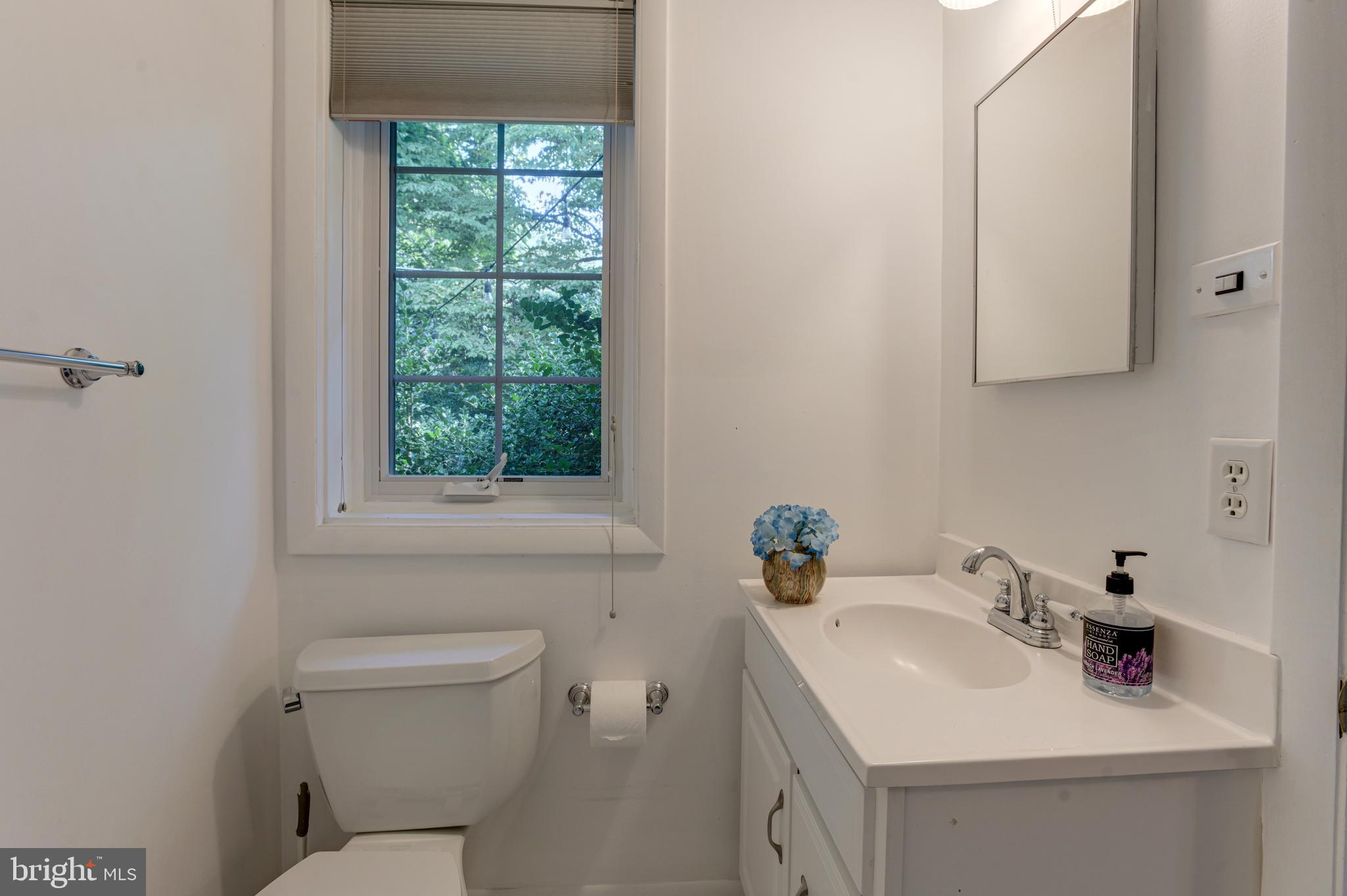 ROLAND PARK - Residential